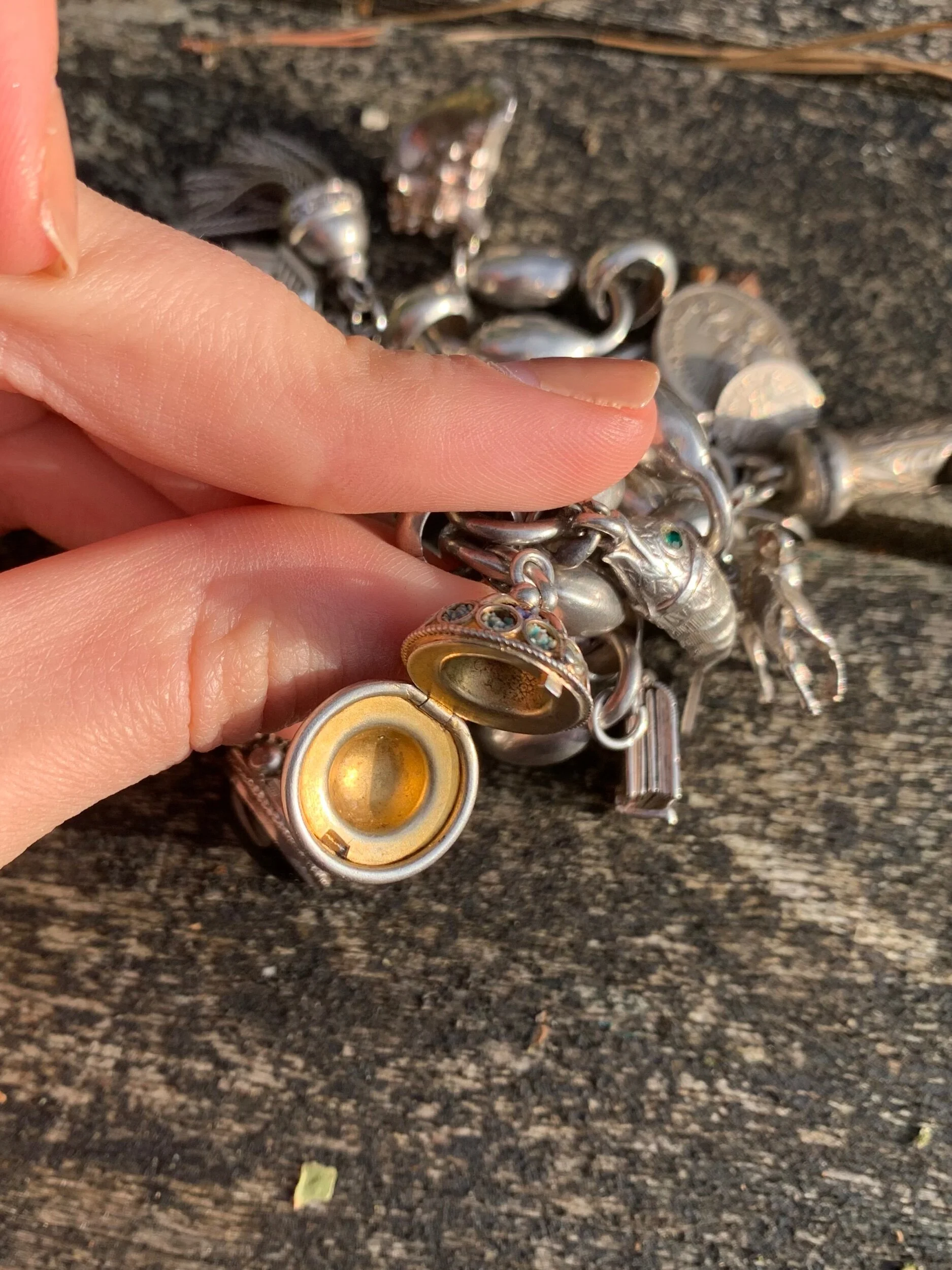 8F5A45C9-82F4-4F12-804E-9BD787F18905