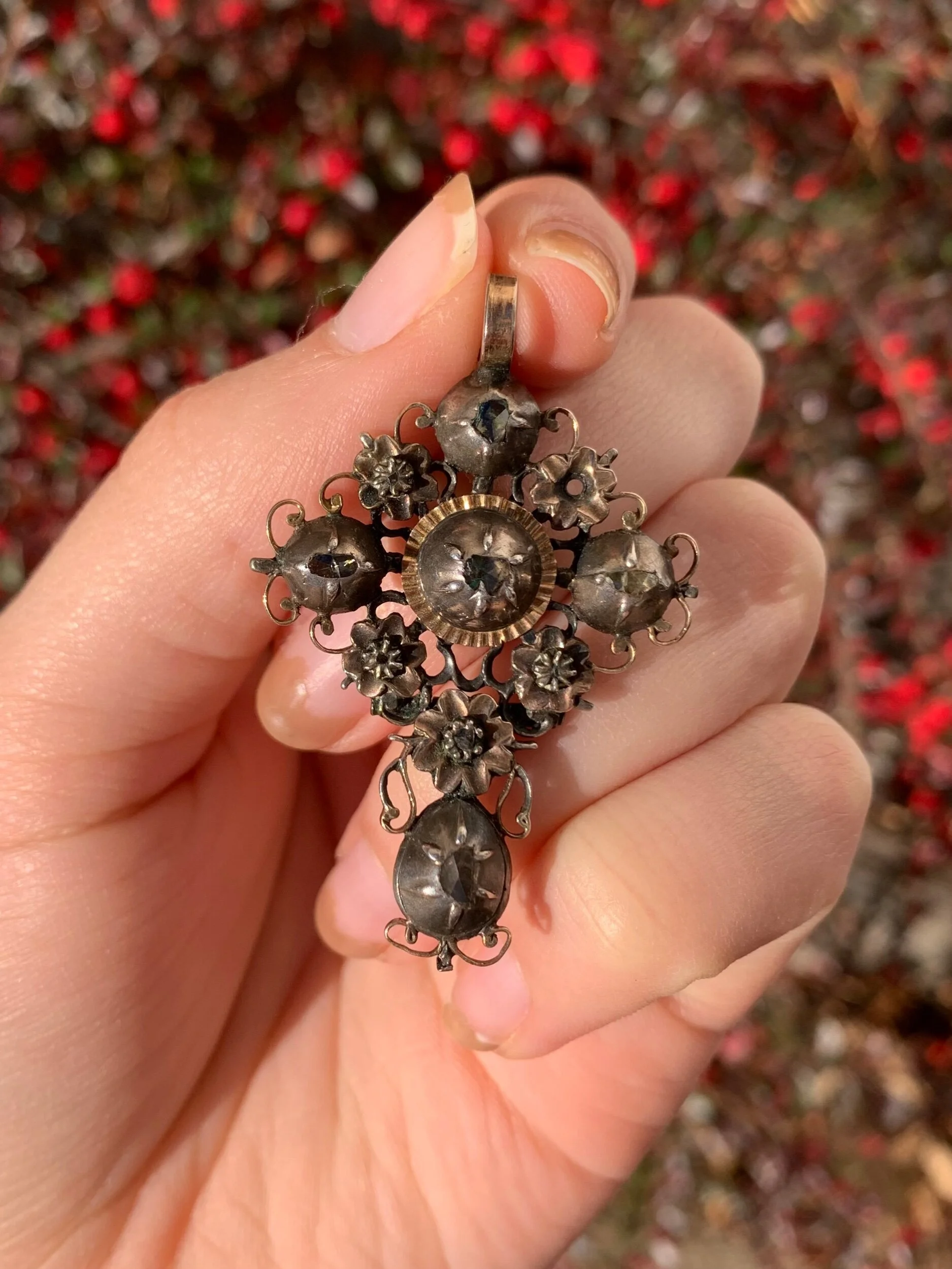 DD4927D9-F944-482F-95DD-ACF09FEBFFA8