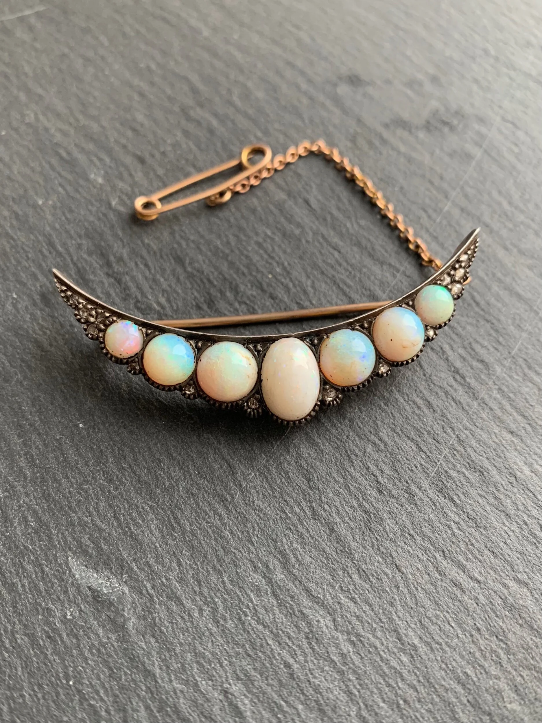 D6A57798-73ED-4DFE-BF37-7C200D7E6058