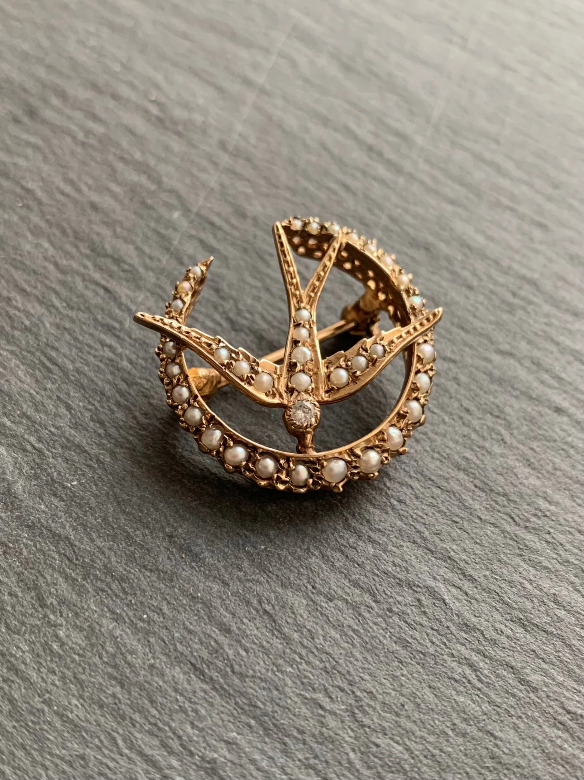 4BB11A5B-D354-47E3-AC13-BBE18E77C541