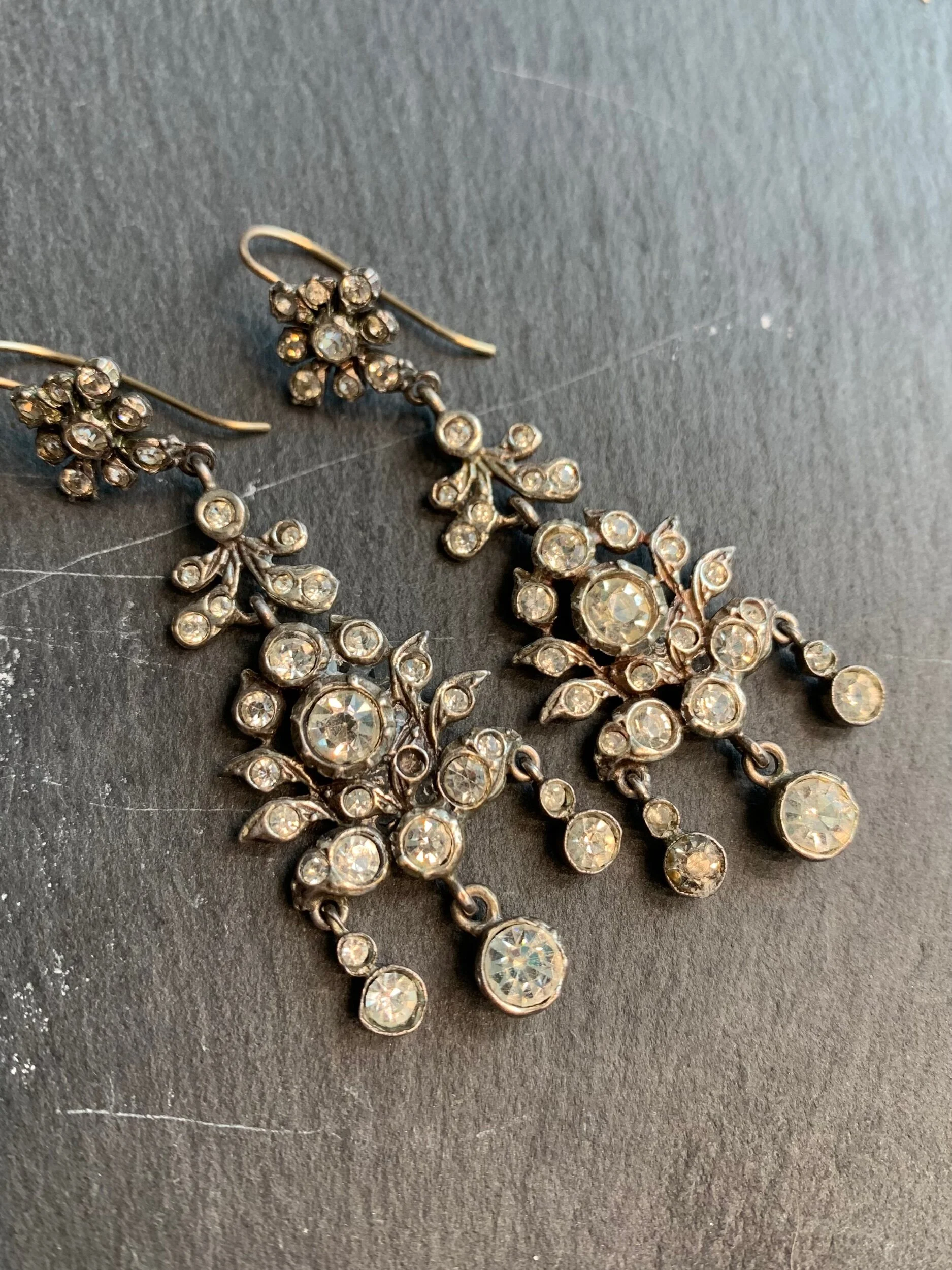 6E8C0F8B-EC44-4073-A96E-31F4BCD4E9BD