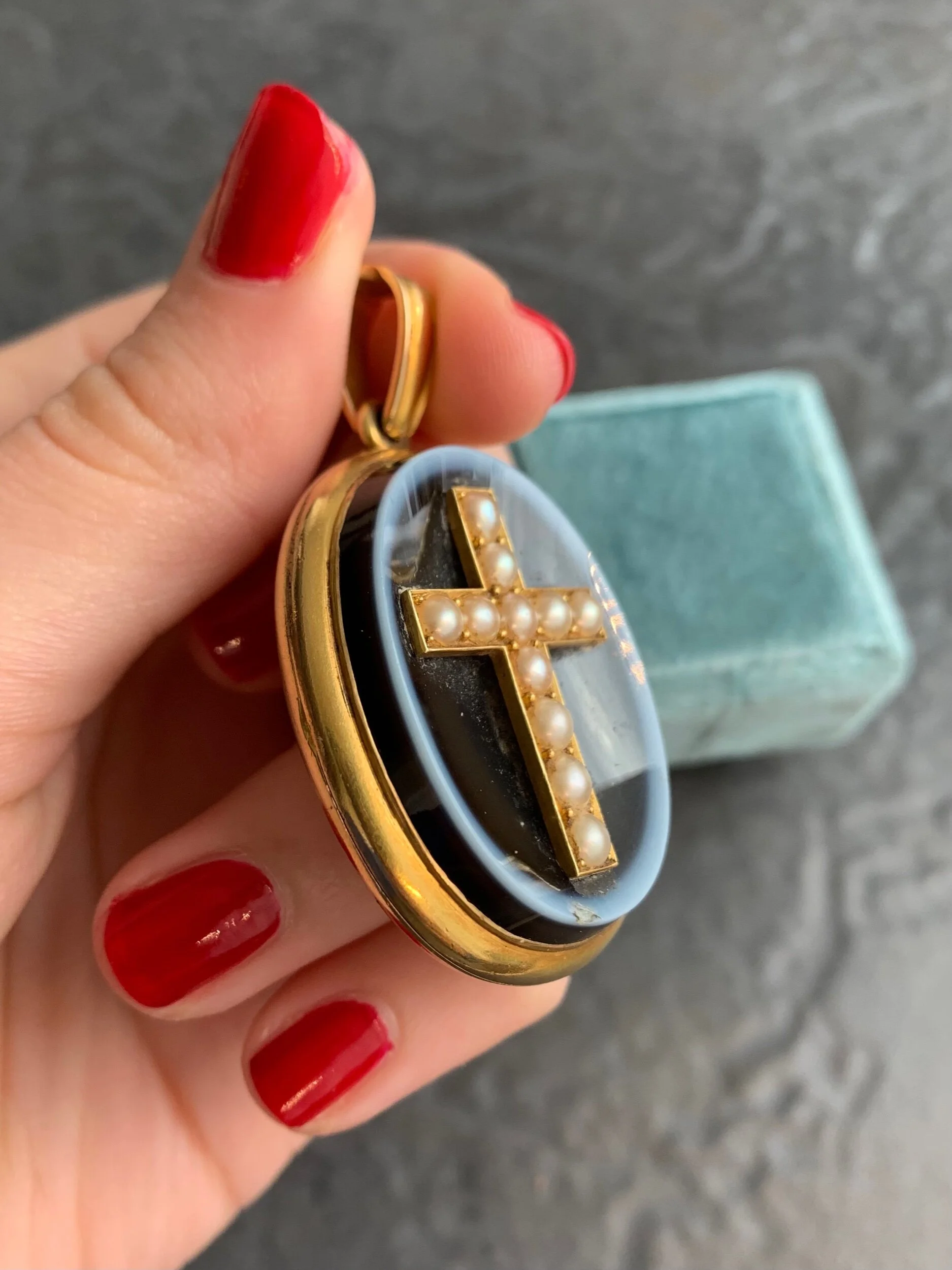 28358270-4670-4B55-82A7-93A79BA077BA