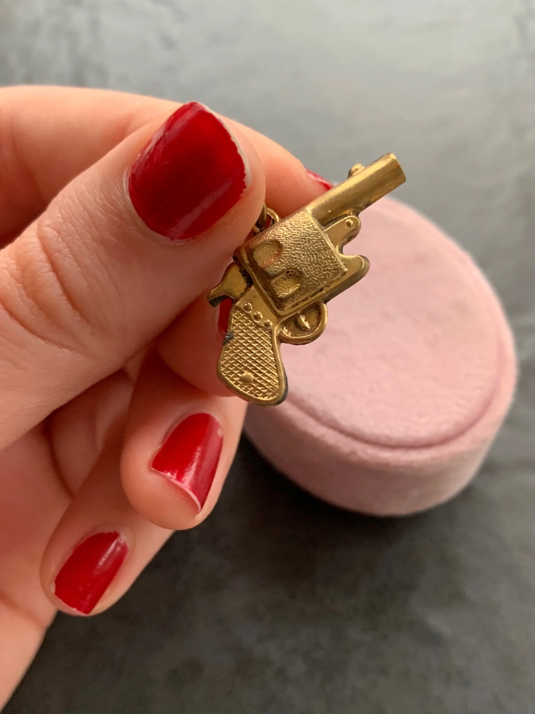 65A4E162-593B-4015-9EFA-E626022F48E8