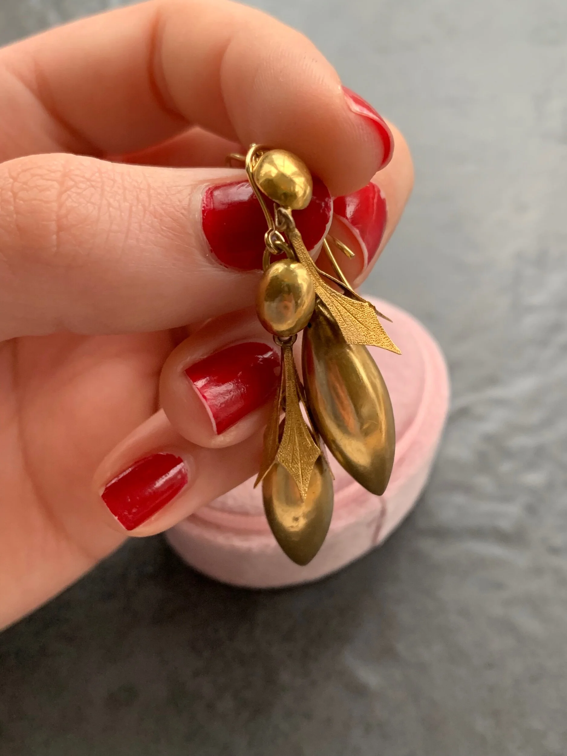 E16FC059-FC3C-4439-A87A-47DBBC5FAC95