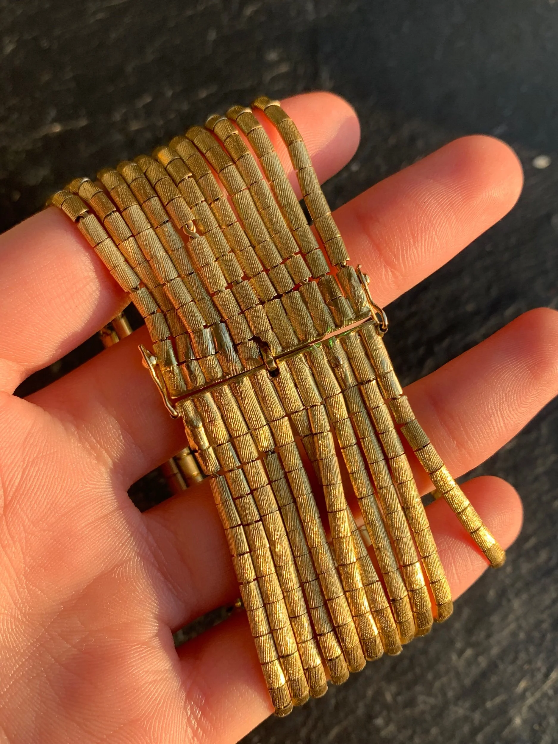 F300E61E-C297-4C45-A8AE-E56C13534C95