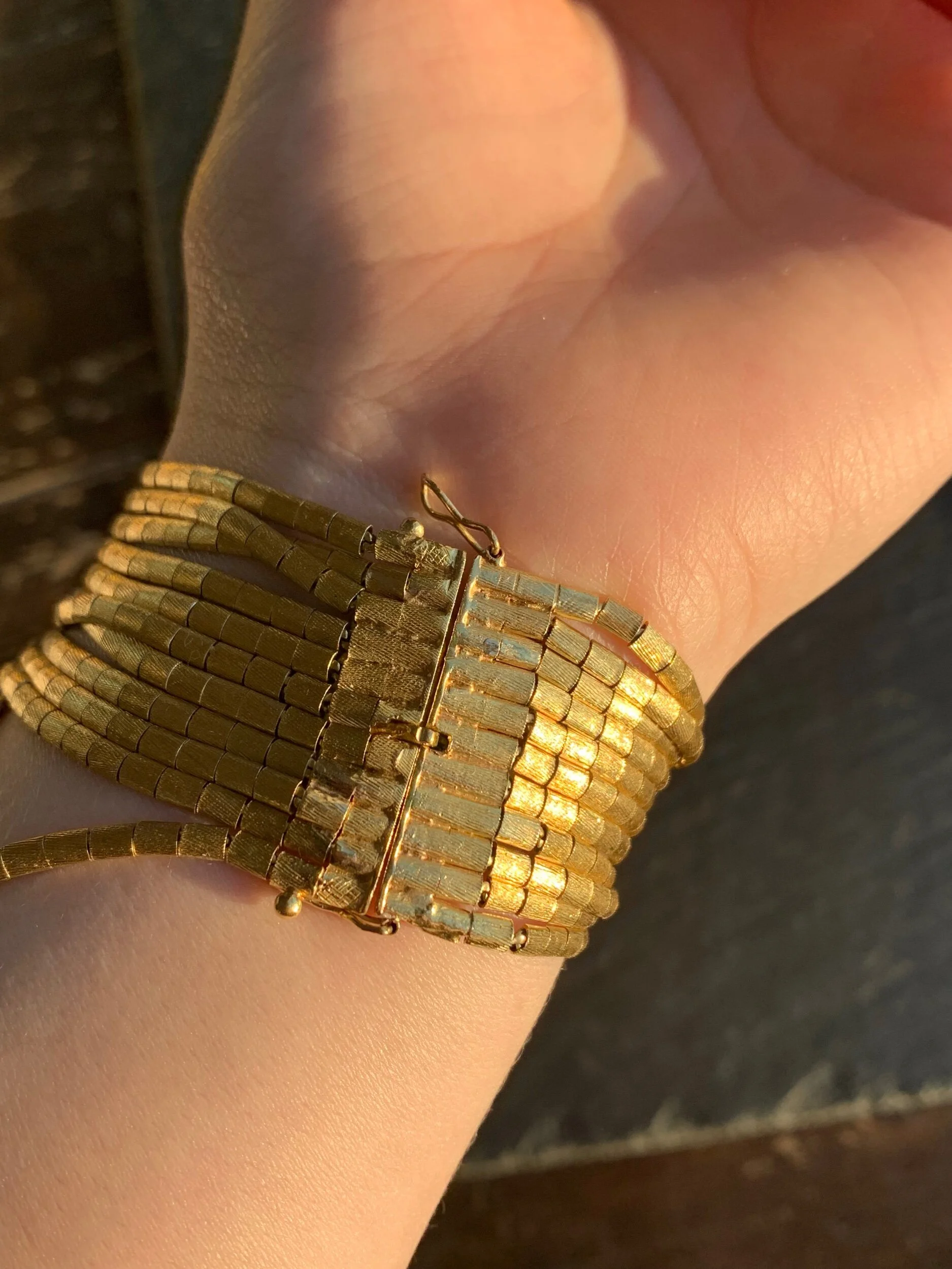 3303B043-55EA-481D-BA63-E49B6298139F