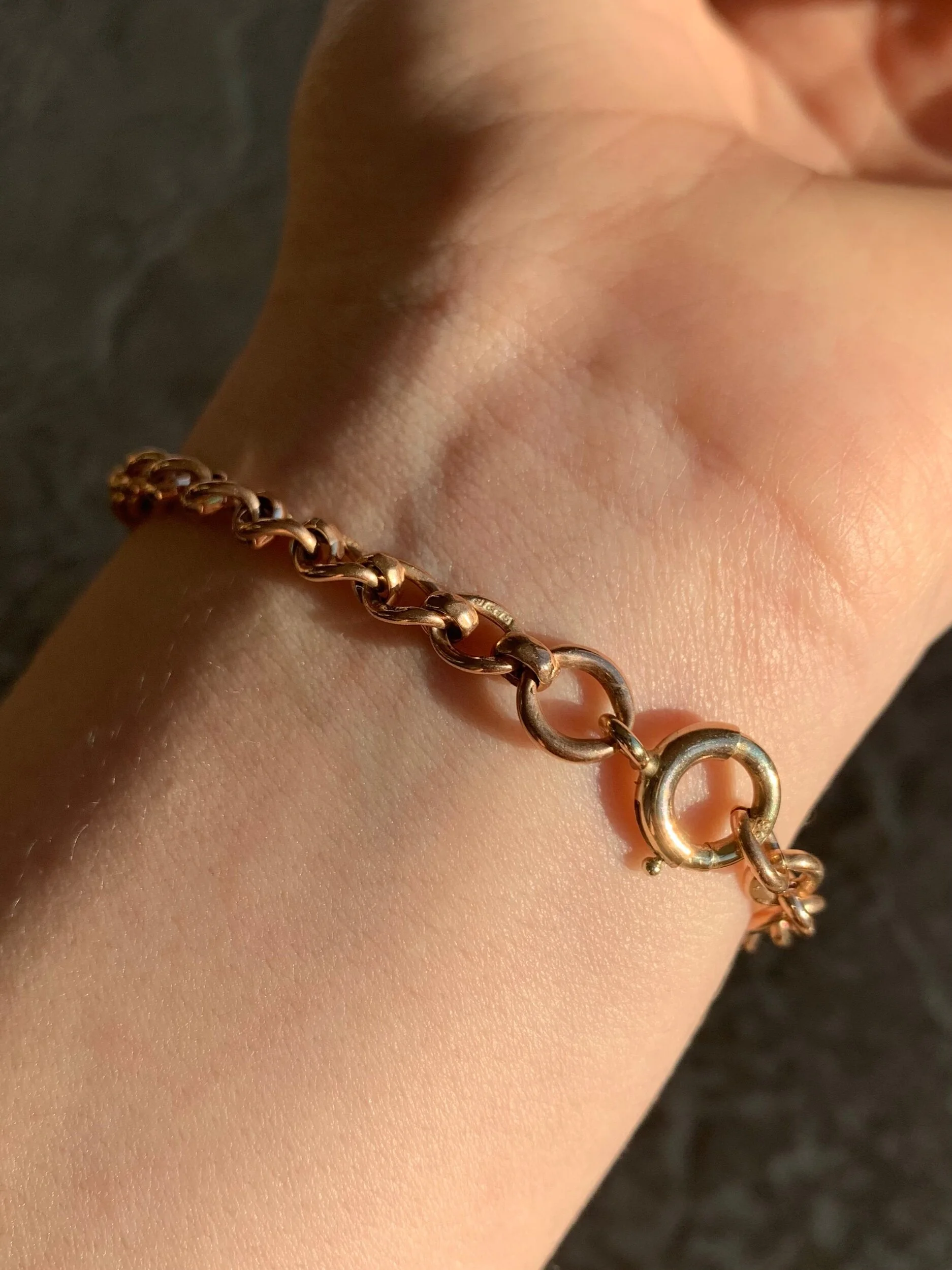 6DBE17CF-06A8-45A2-860F-CE2B0EE92F78