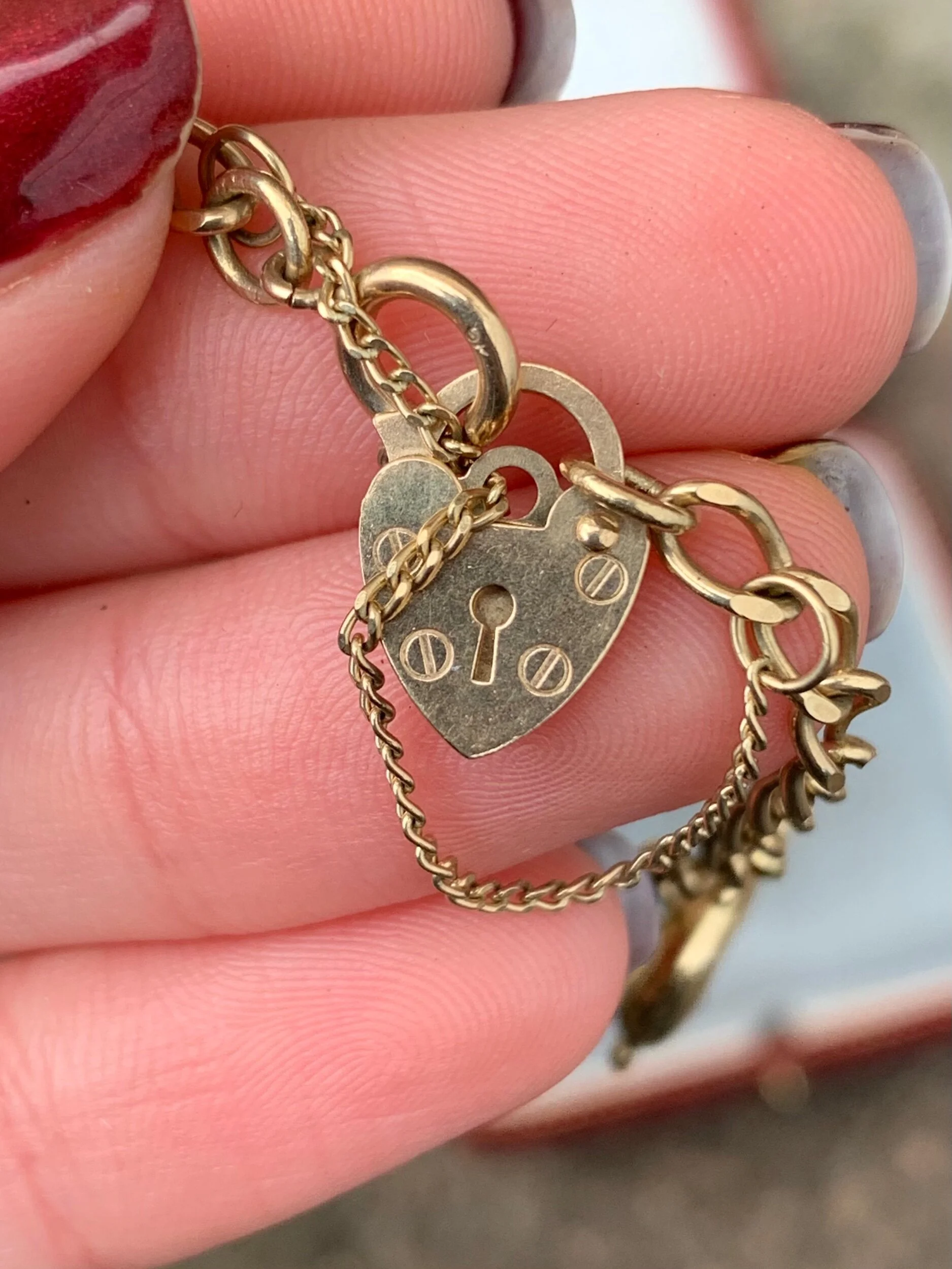 3D3C1C53-9EFC-40C2-B984-75C55D75F8CD