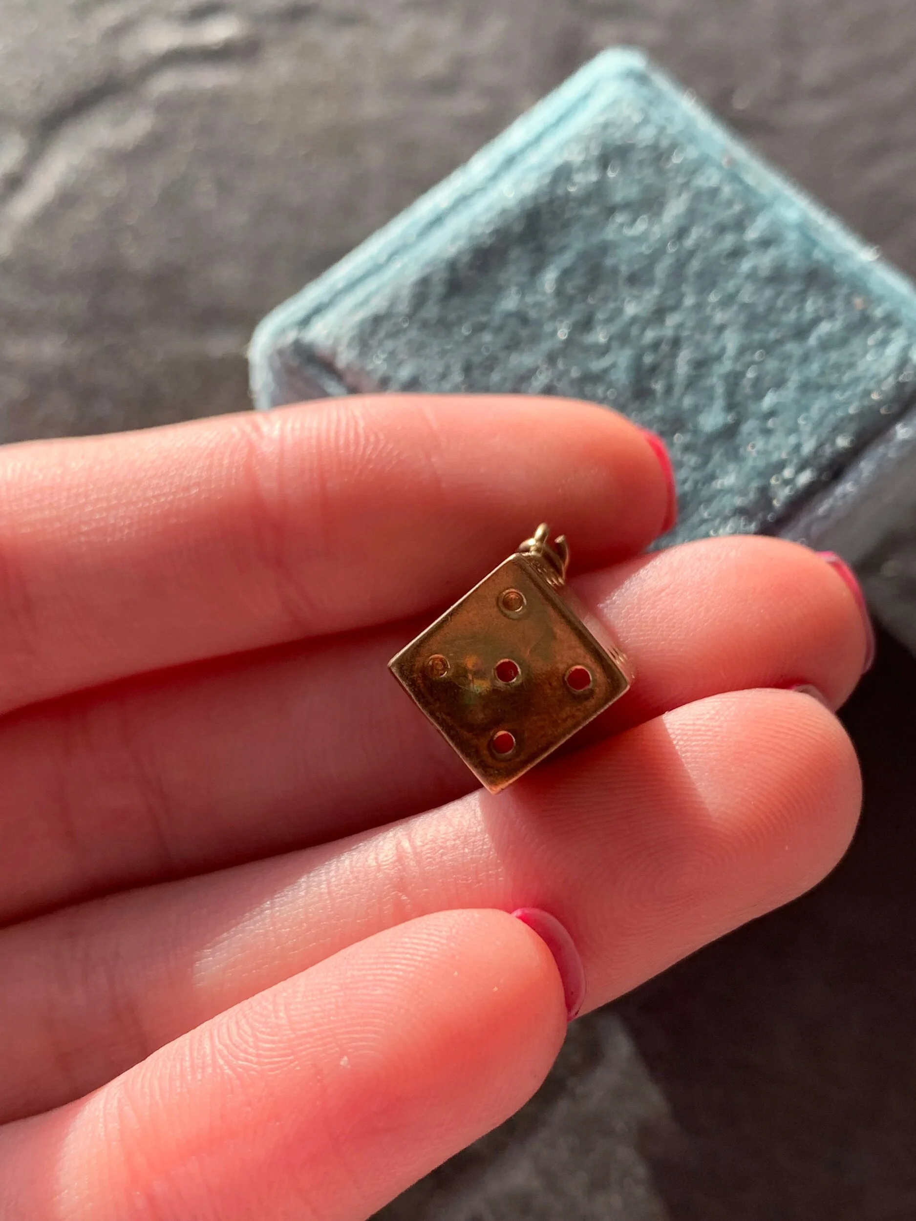 D09F2E14-5E8A-419A-B22E-B6934DBD3583