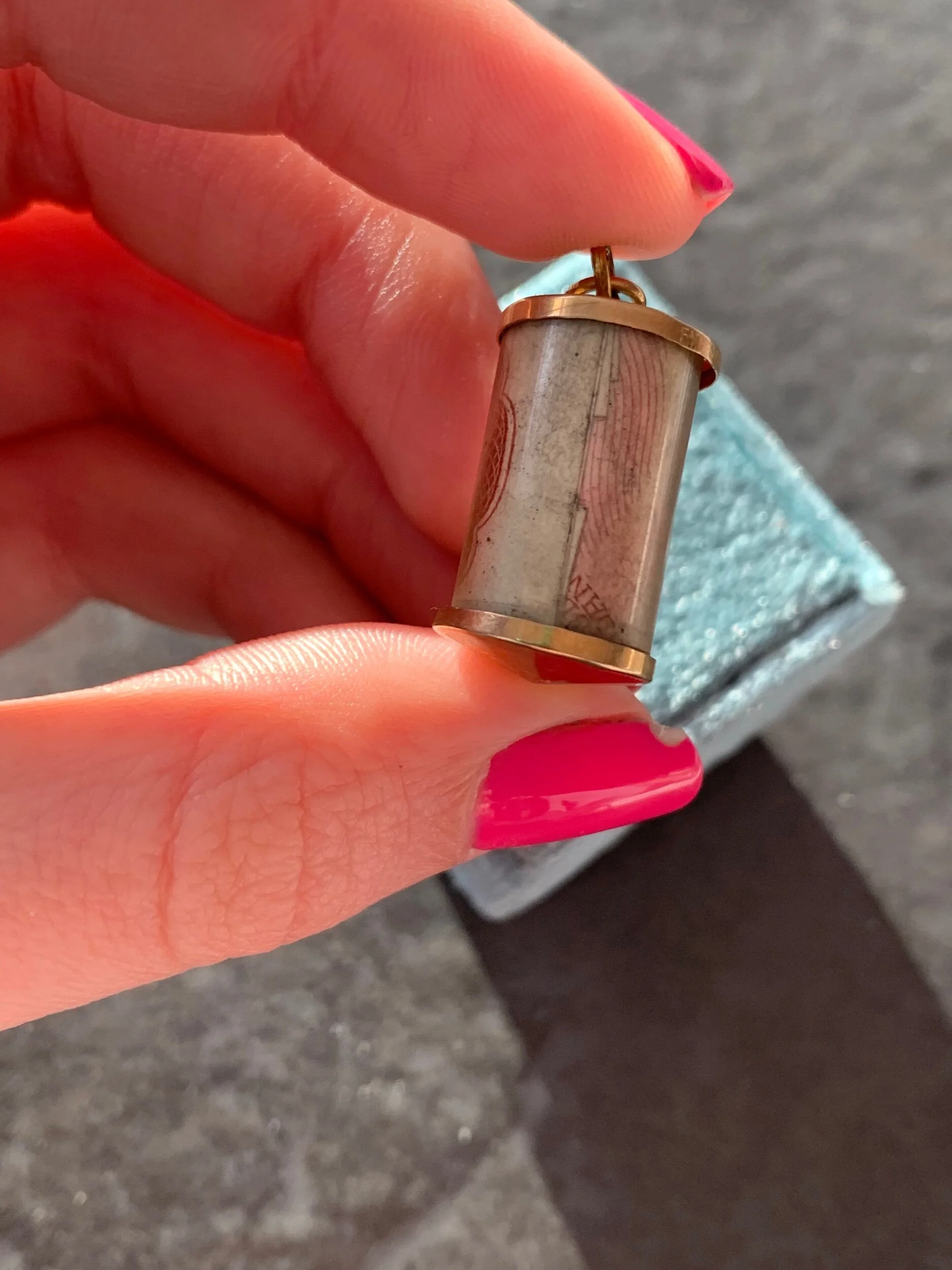 F94D1DFD-6167-493C-B098-AFE452B539C3