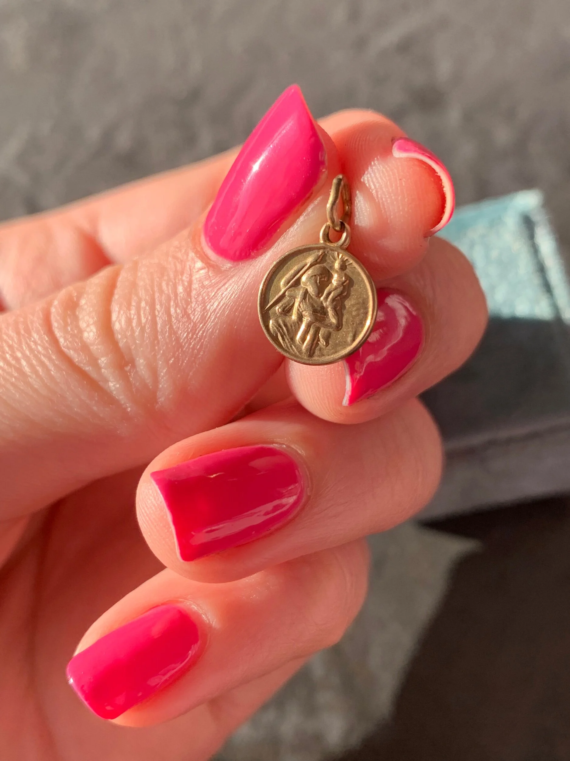 7E8BC1FF-A042-4760-B7B5-04A0F8C33917