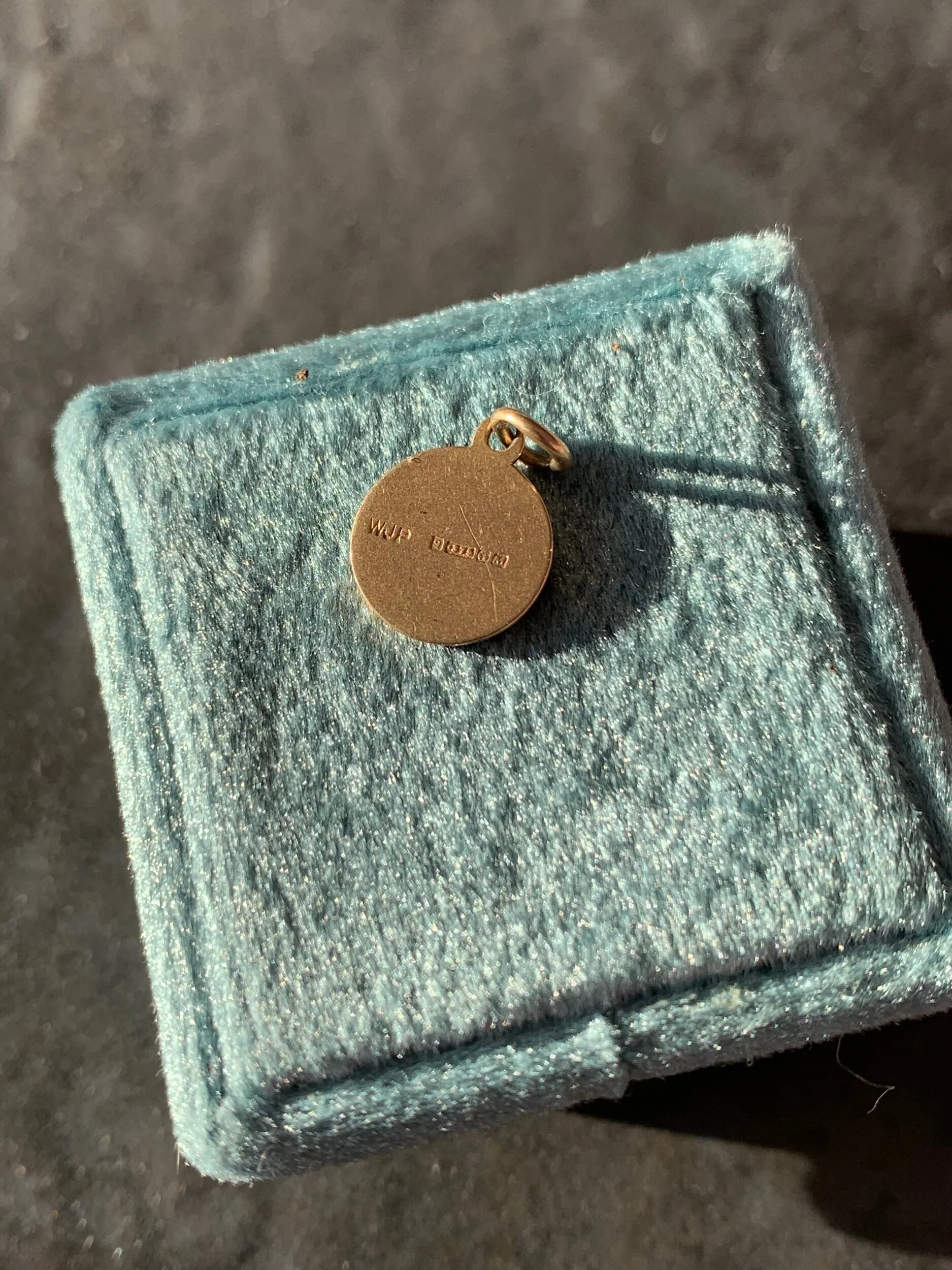 76C86766-E5A2-4689-8411-3897AEF4E3F1