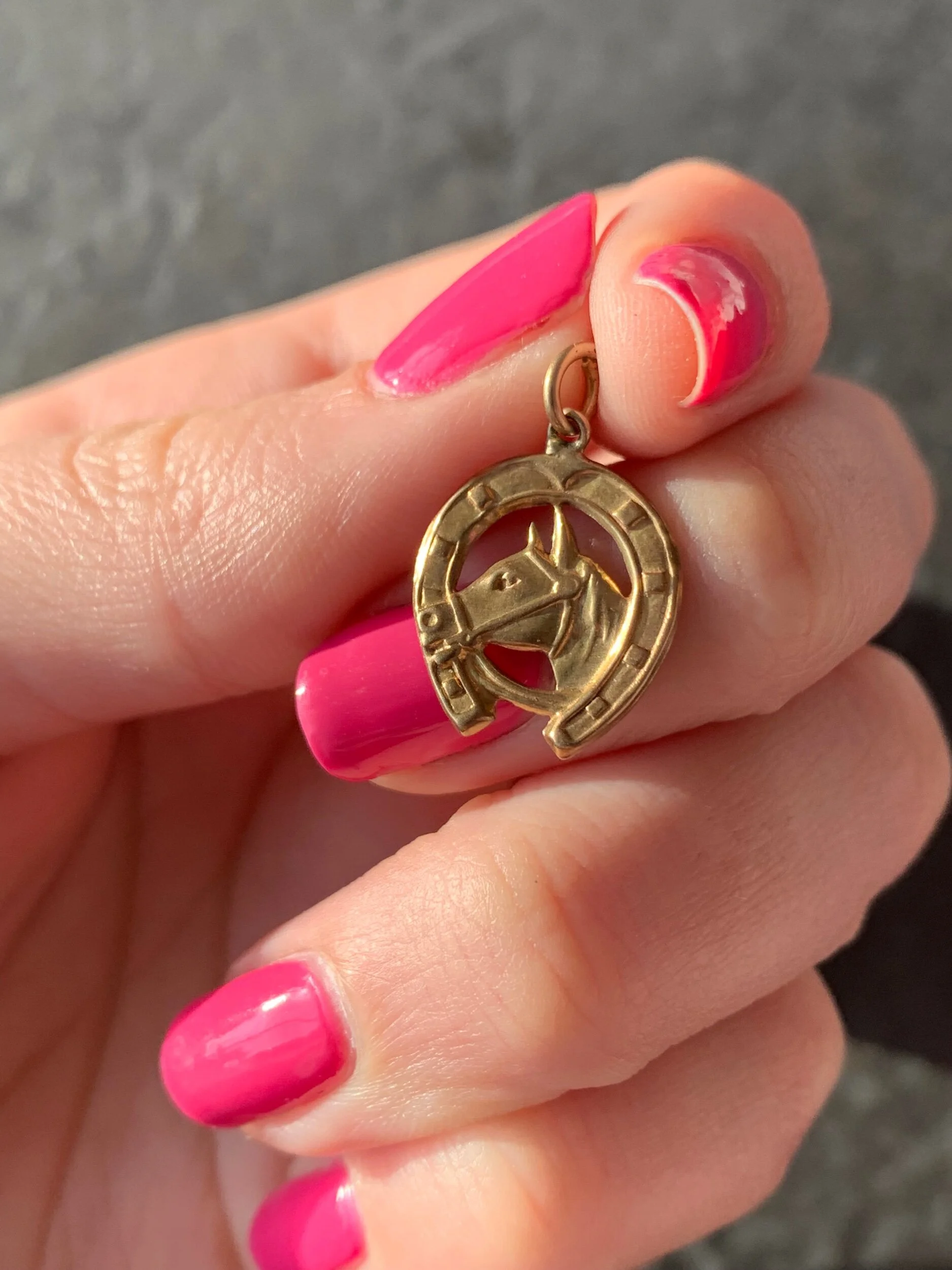 C657DA89-6E30-471A-84AD-BB51F7106DA5