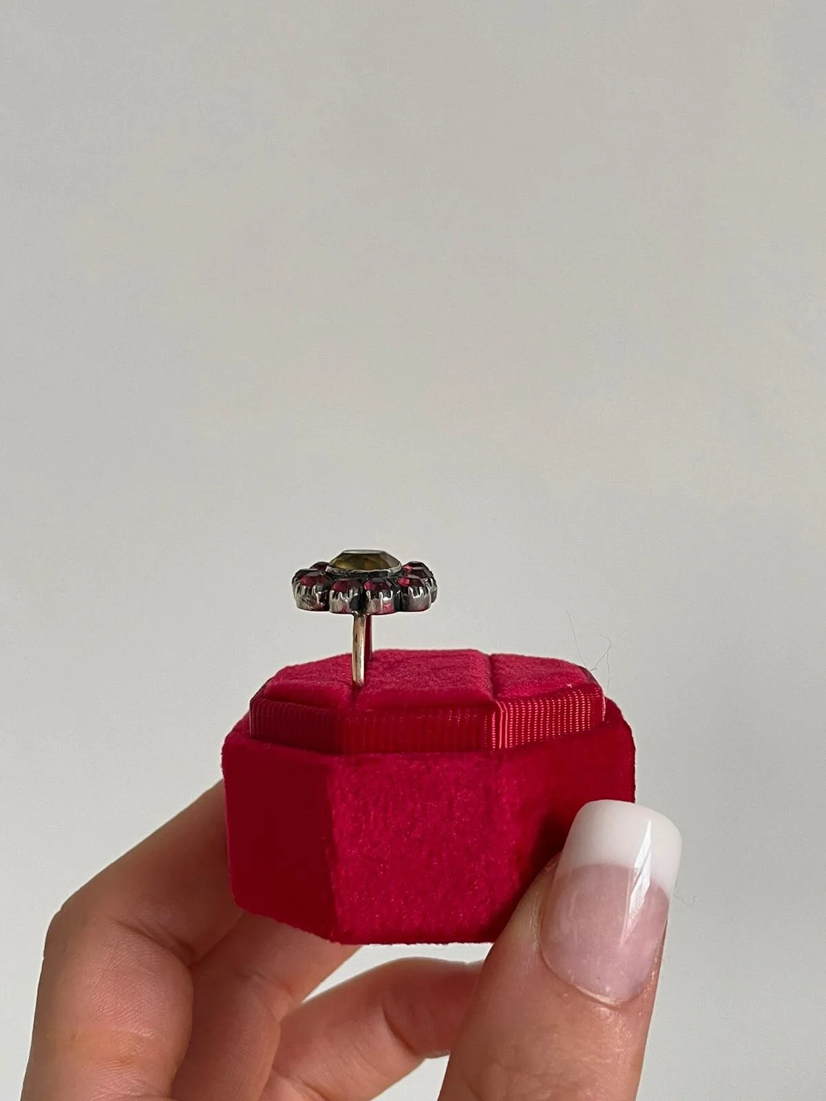 66482F4F-E0FD-4347-B289-E72B71E8404D