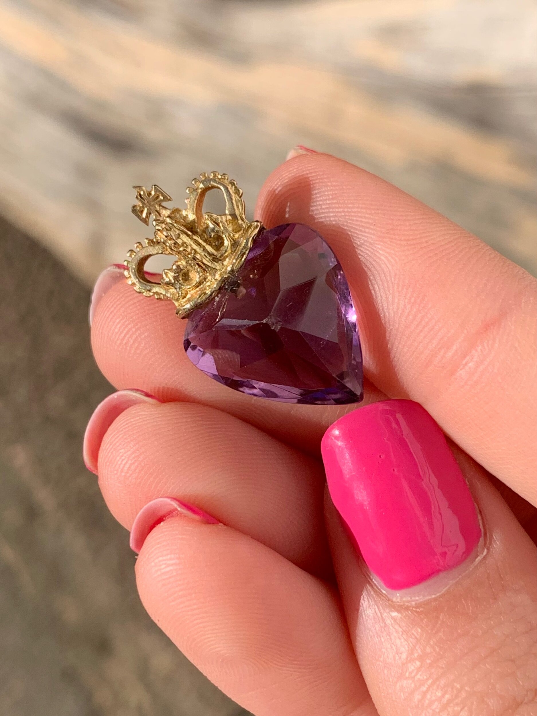 1A787A66-179B-41B7-B107-BA2C23C05A9F