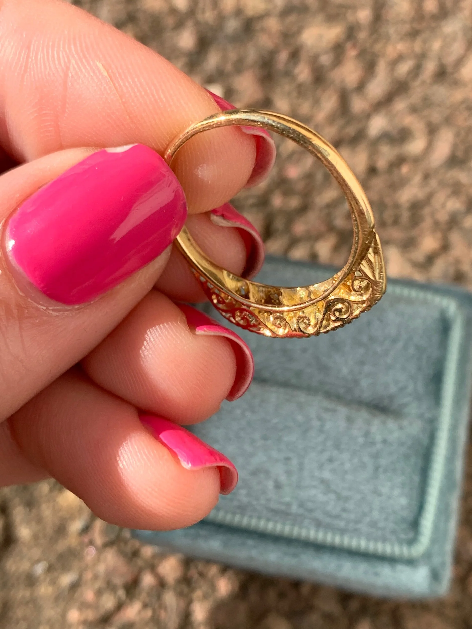 DB488282-42A2-4721-8490-7BADC4F80E36