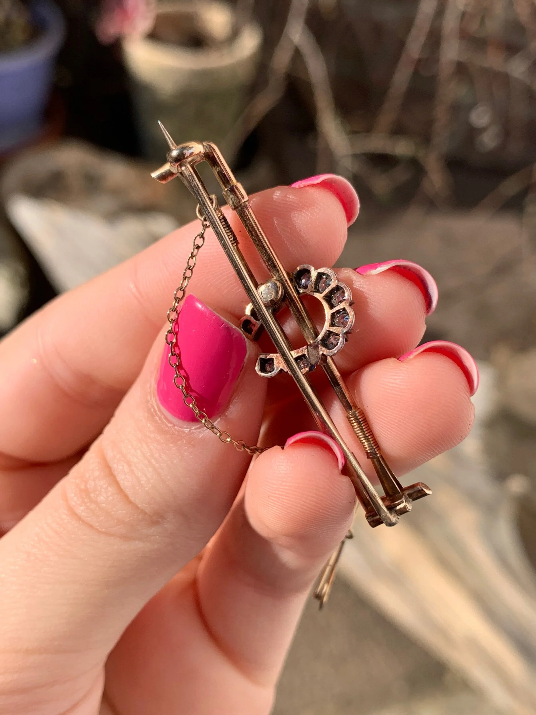 7AA1CE54-D3F2-423F-98BC-8AAB3727B0F0