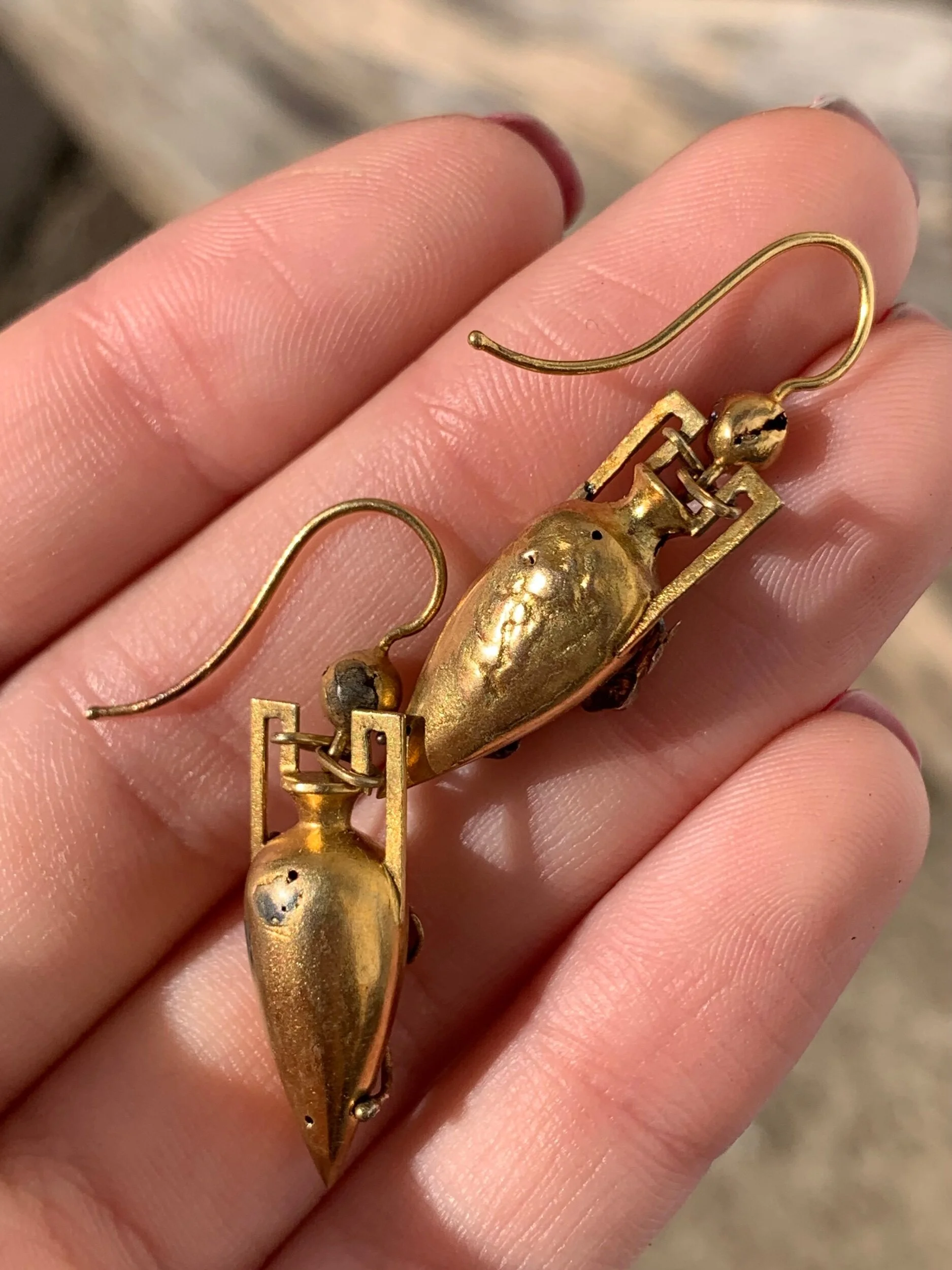 DAB26AD4-1B72-4EED-BEFB-49DAB6A8DAB2