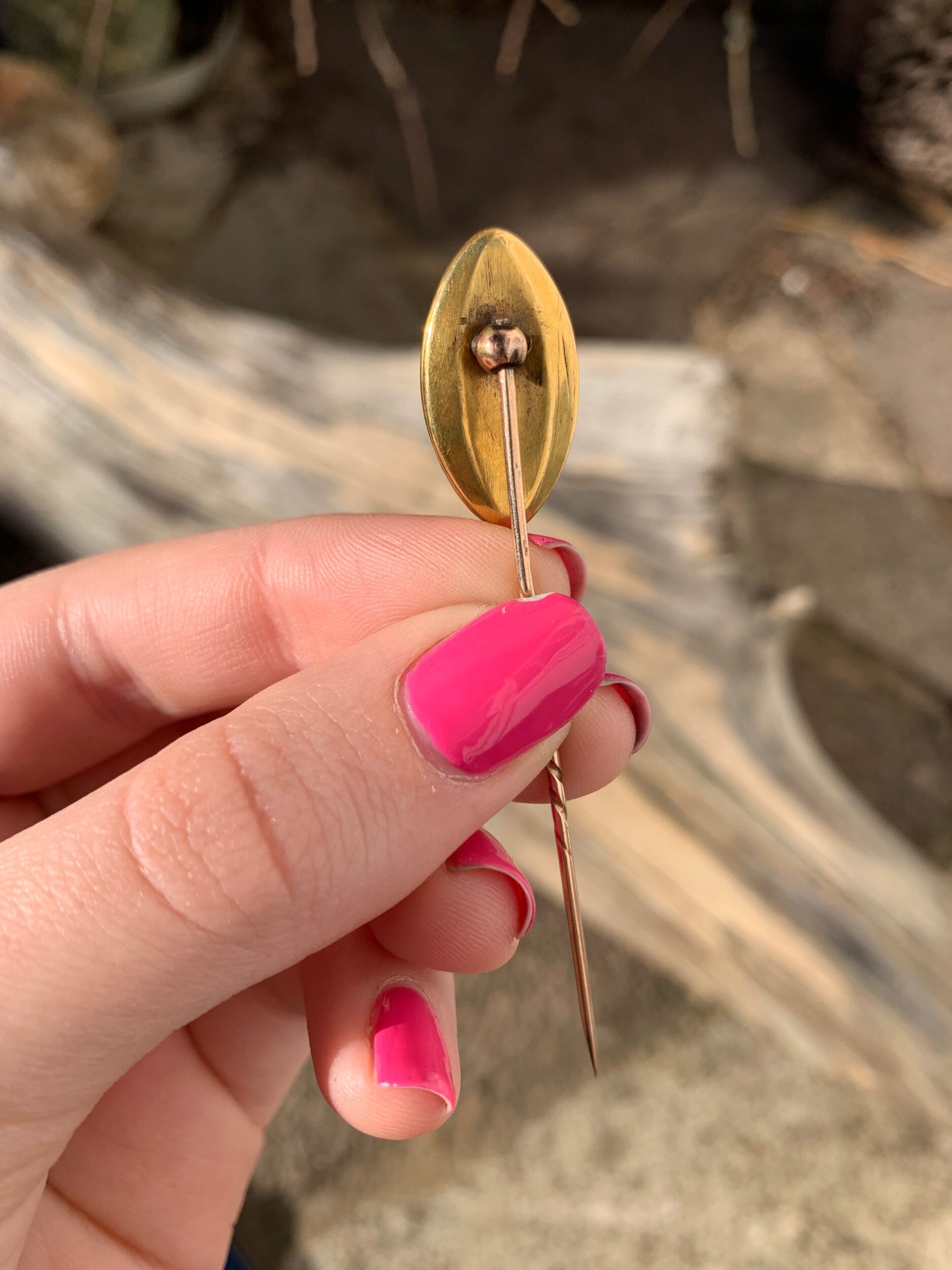 3E5A65EF-28BE-459E-B8EB-C51F1CF1E209