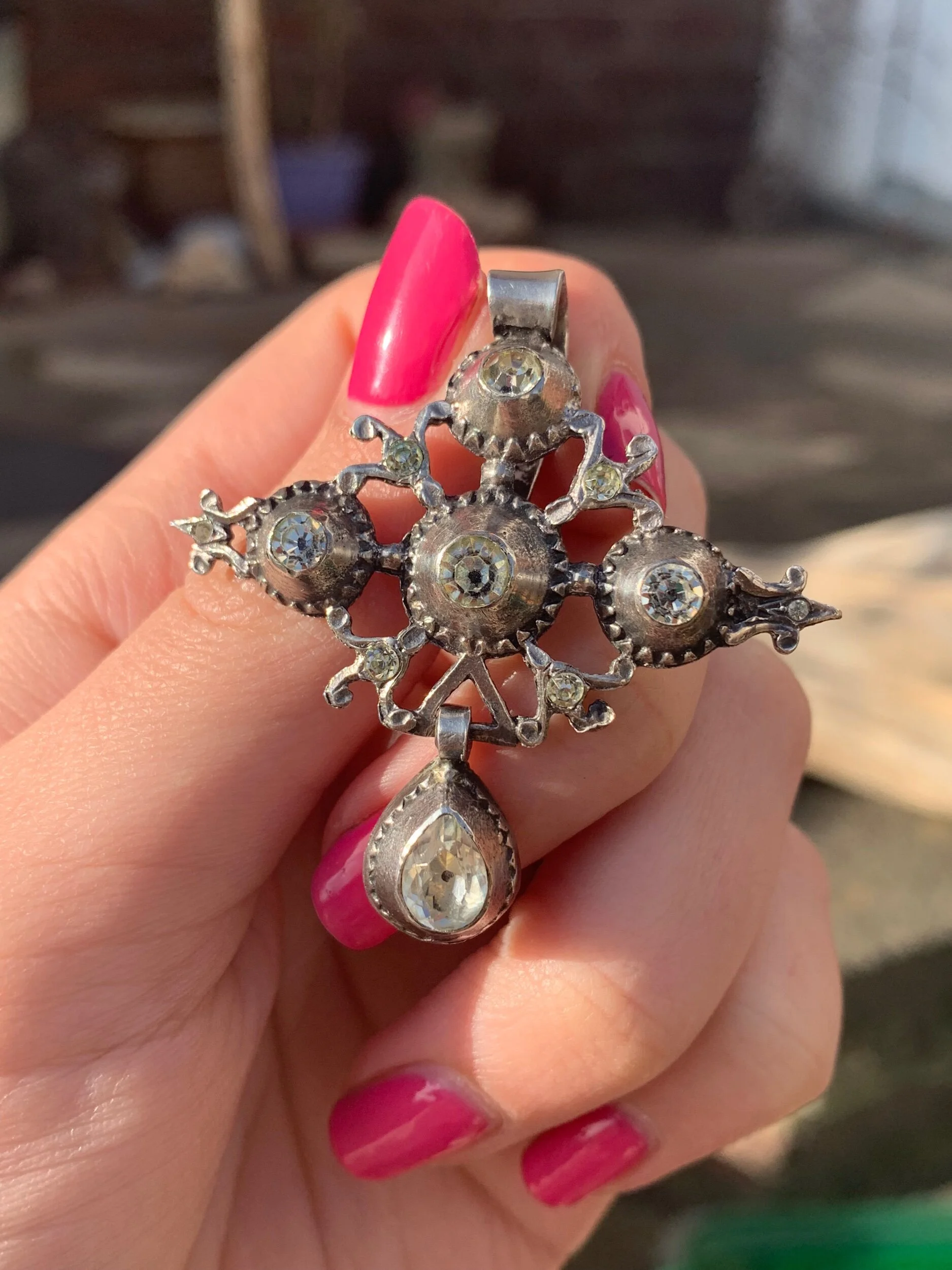 E0C54FAF-E417-4C53-B596-DA688139BD37