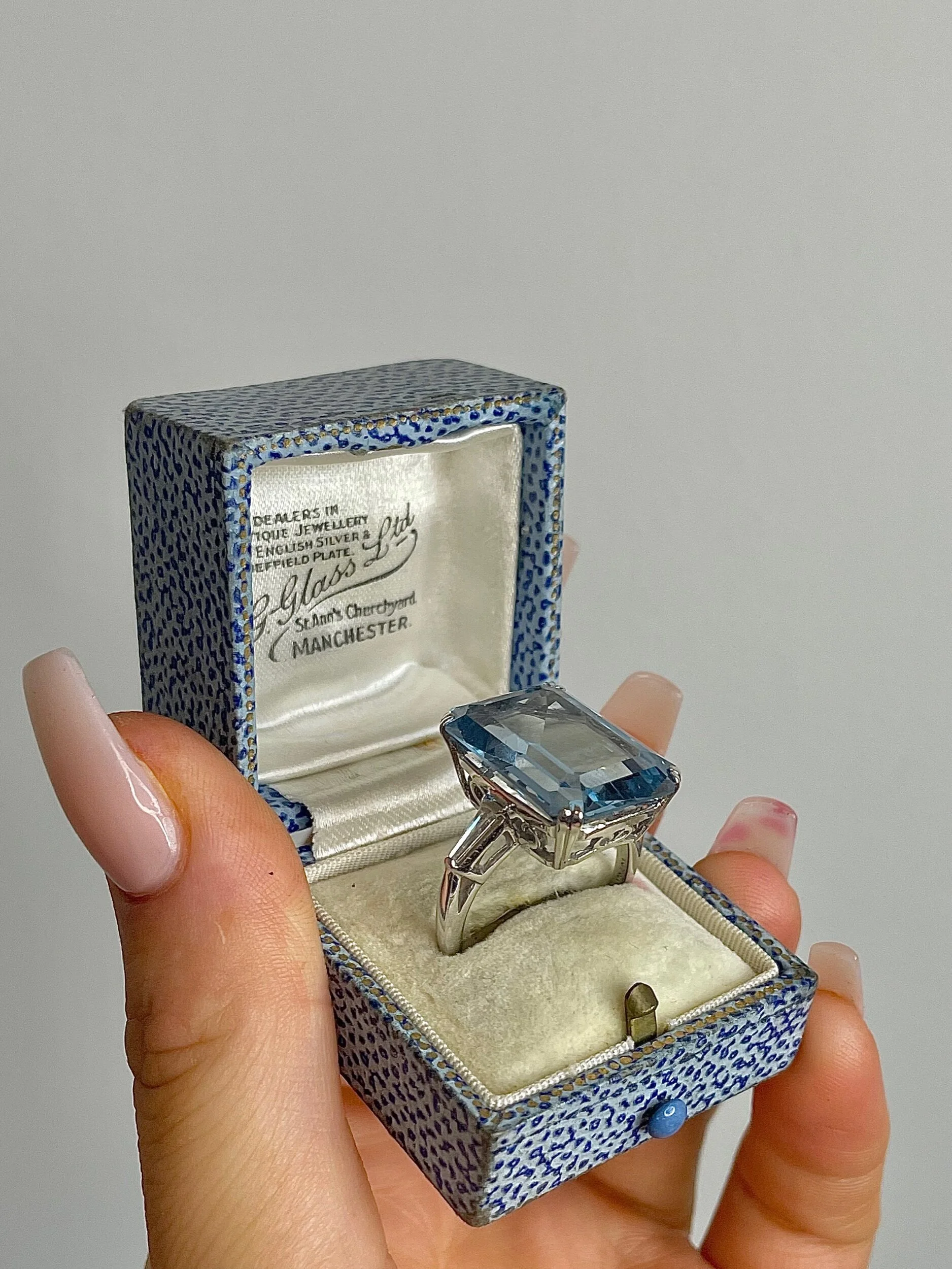 12AA54BE-DECD-42EC-99ED-3752C6C3CE97