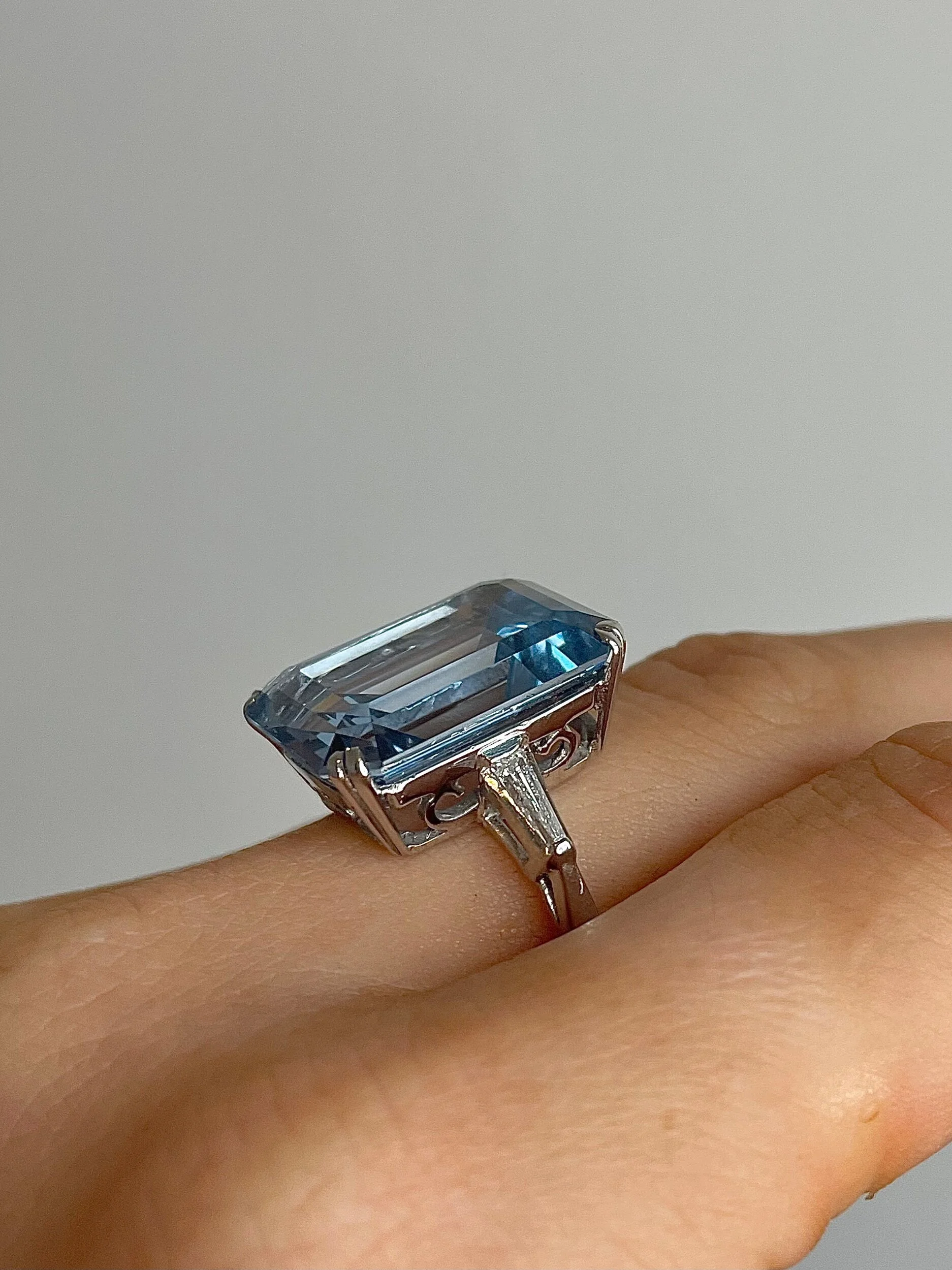 9B12E08A-FDE3-4FEB-9B8E-2A111185DDFC