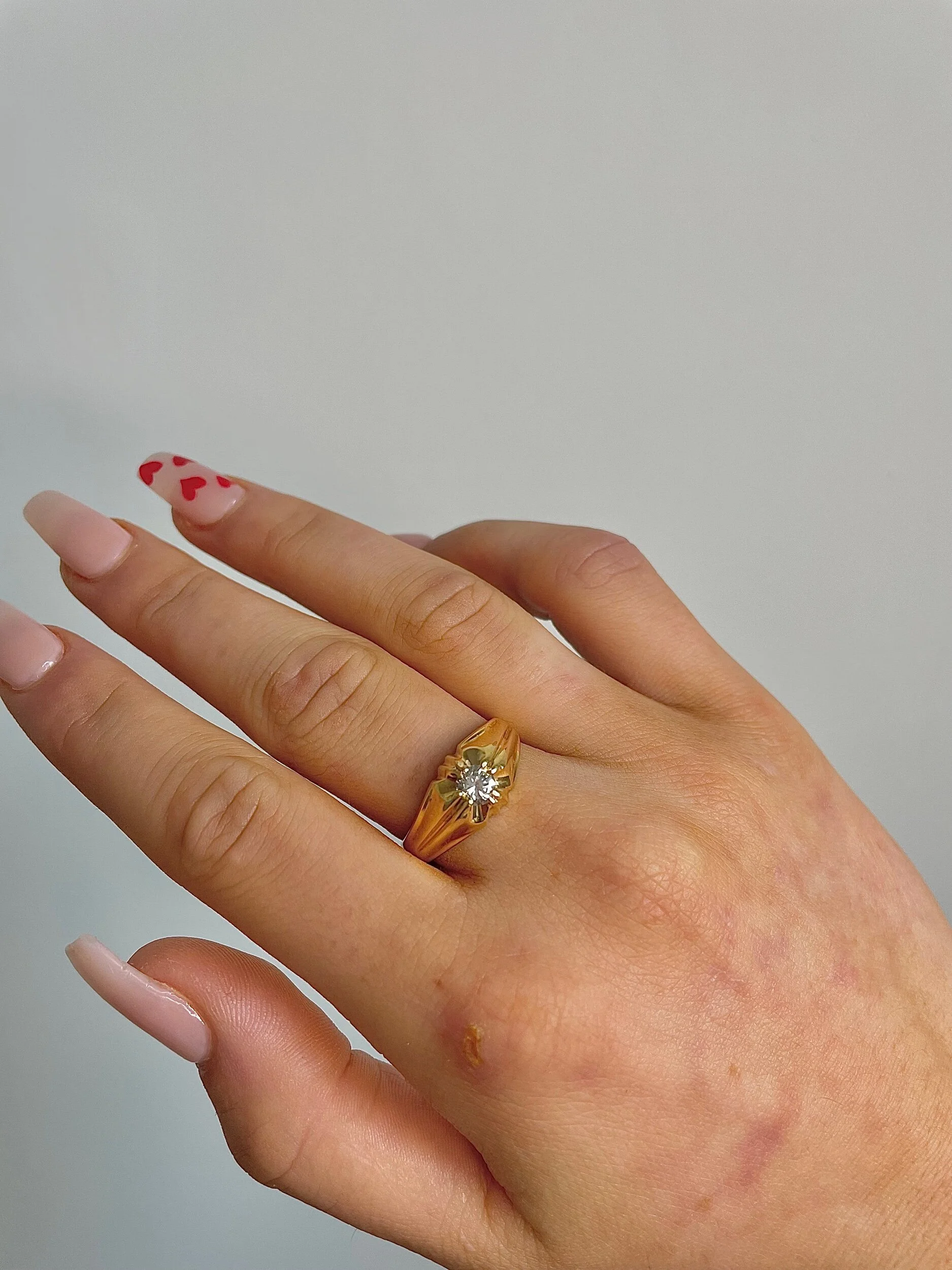 4A8E9D33-6E41-4D74-99E5-37EF0464D83A