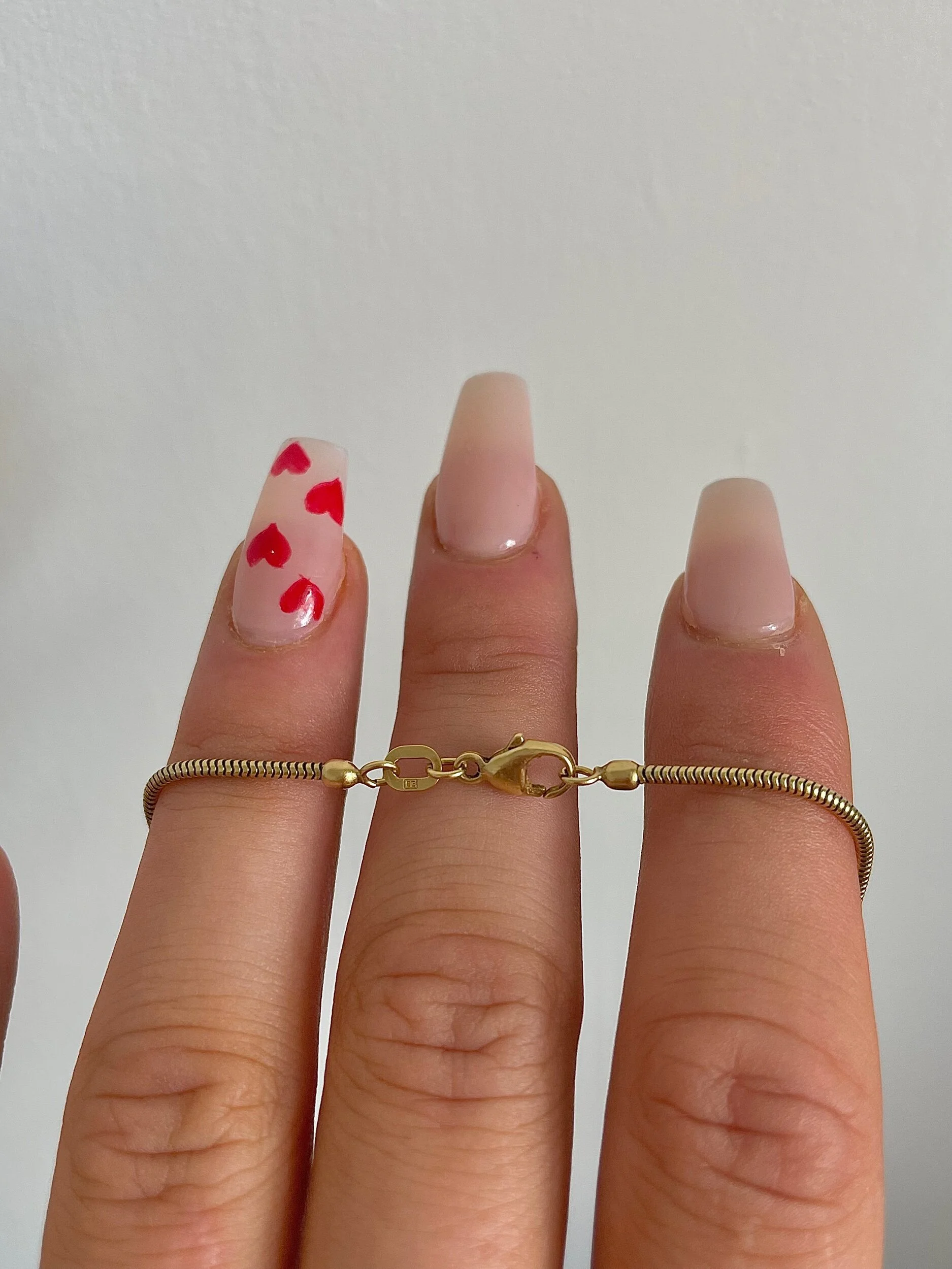 4CAAF179-B707-4D86-BED6-AA878B28034C