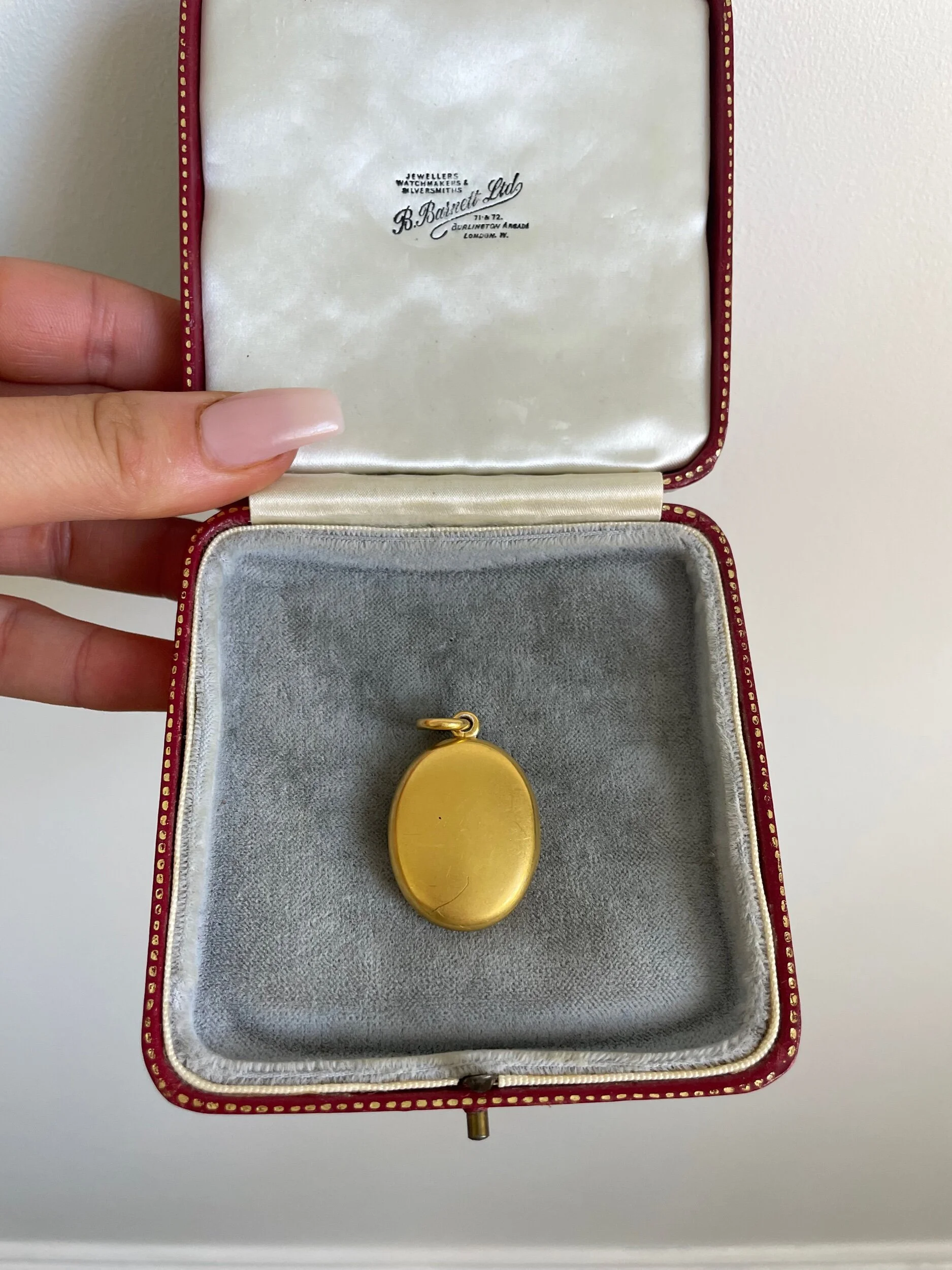 3308A657-BBD2-4F3D-A2F5-31315AC7945F