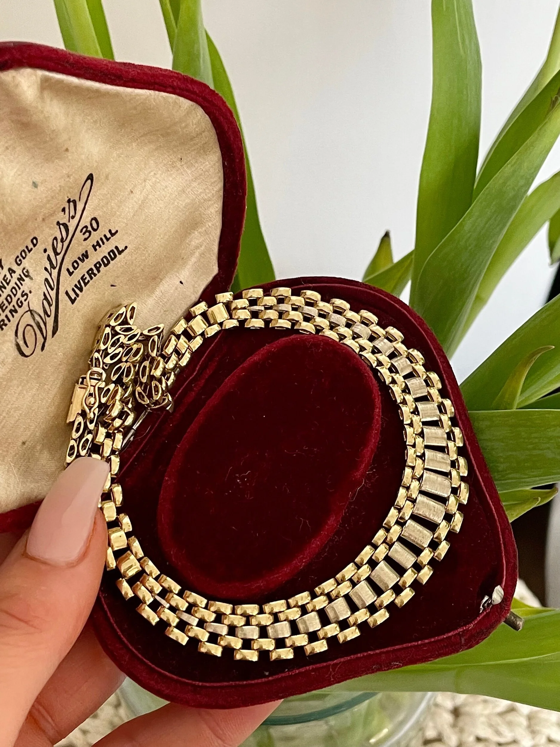 81454B18-C9C4-48B5-91BB-A47FC4D7EAF5