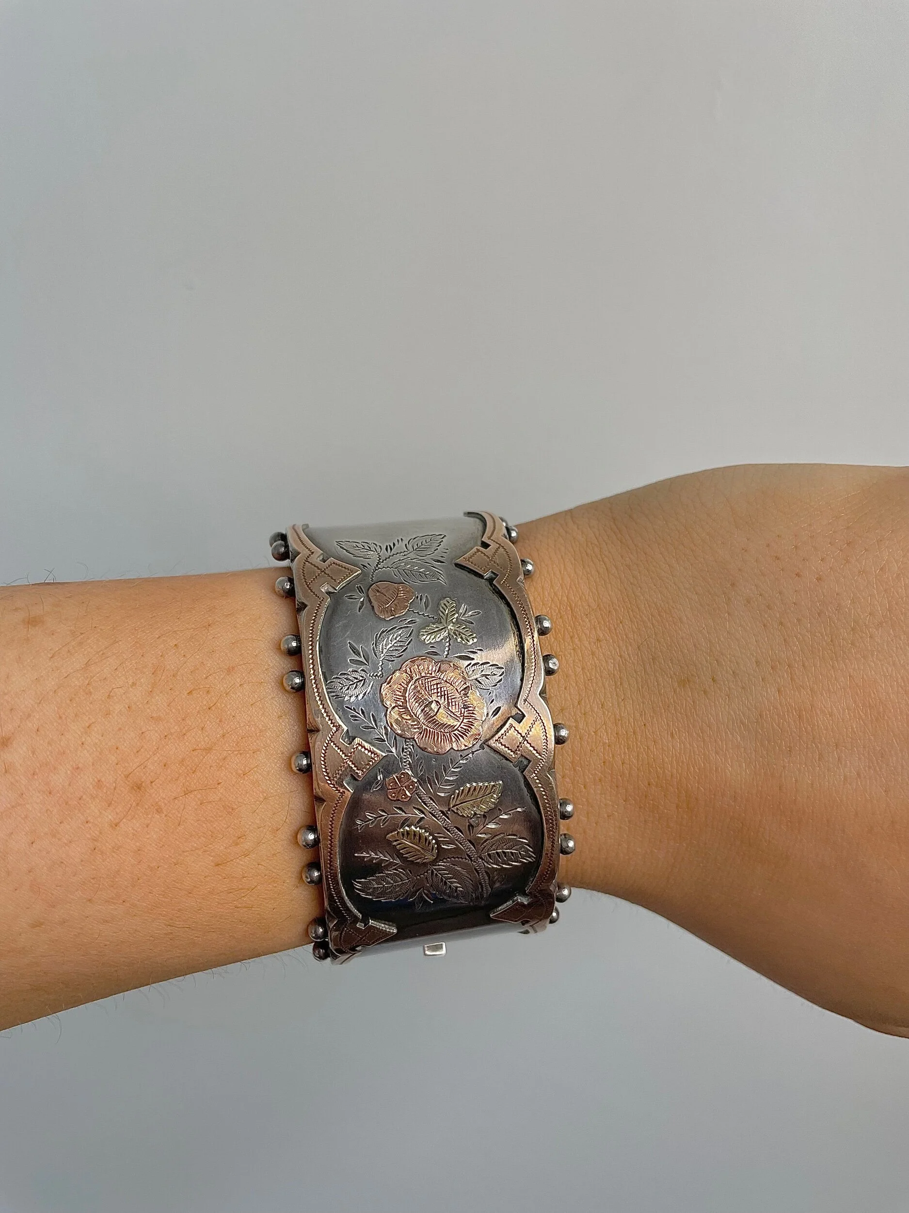 E3578F36-2286-4E4F-A29A-F064E41D631F