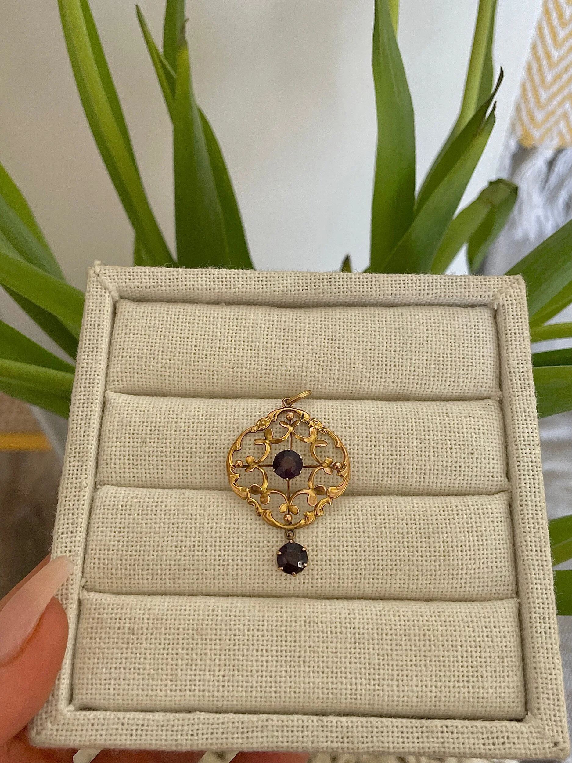 95102036-12E9-4C85-A7FE-F88E88AD46A3