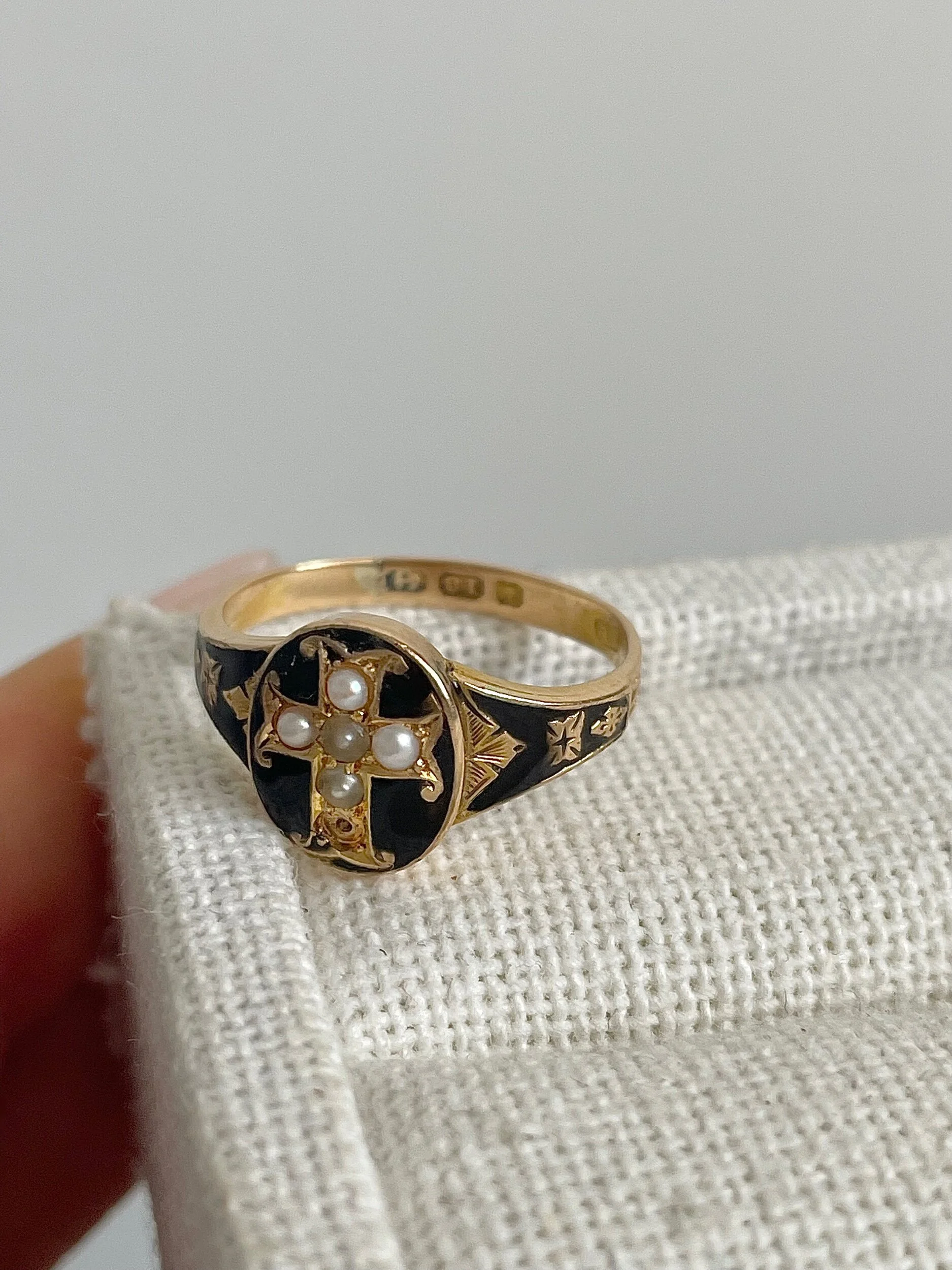 E43B1D2A-623F-42B0-A67B-12D5A1FE038E