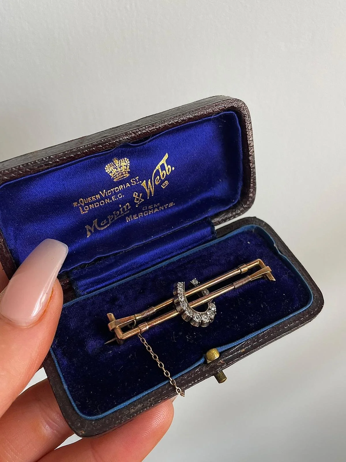 66427302-8609-4D33-97F9-B7F570E71BEB