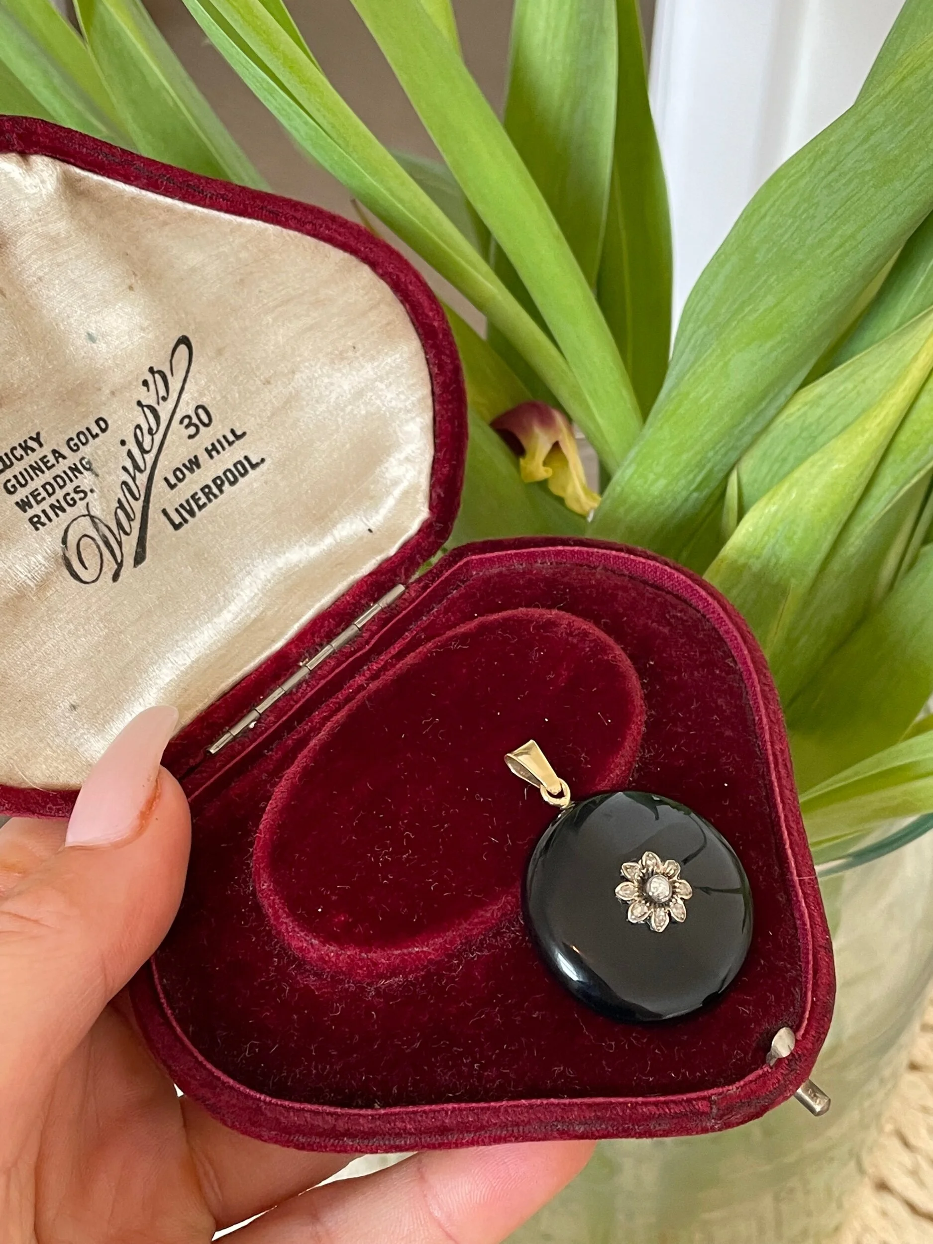 8861288A-24D0-4DB7-B788-5C0B57462DE8