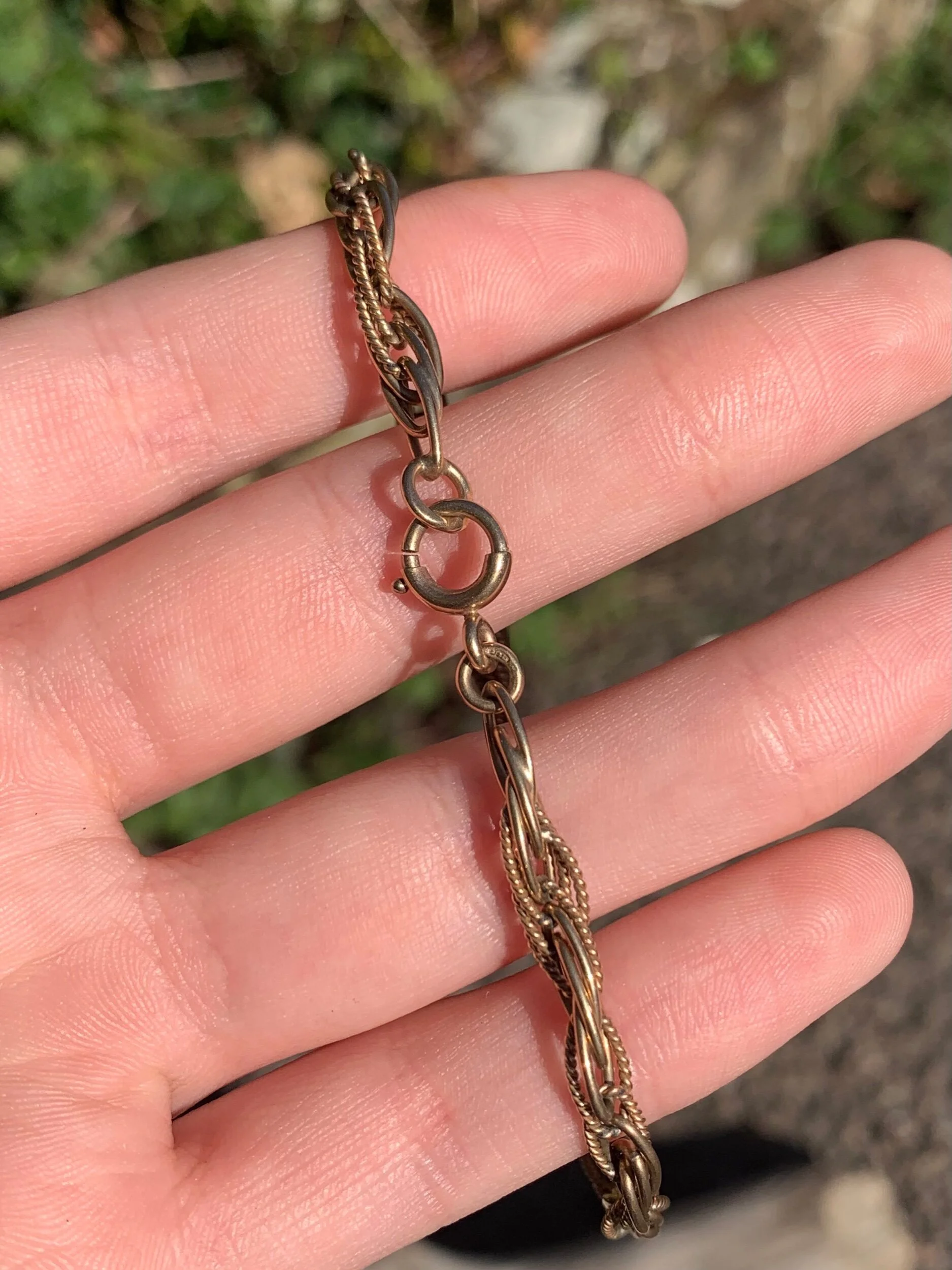 B50E9006-3B09-4FFD-9D17-7A1119ACBB72