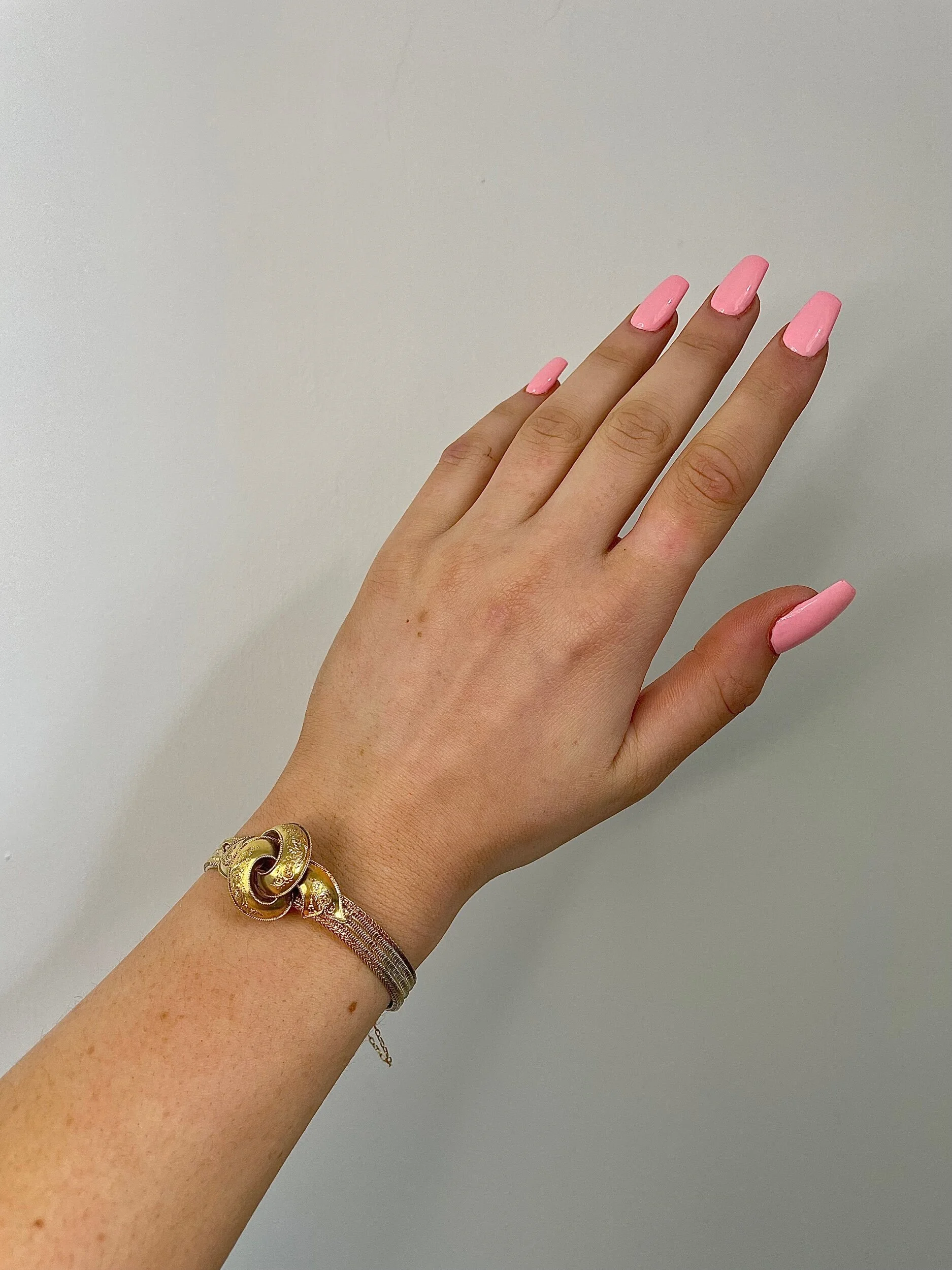 402EB758-E643-4F73-B933-25B19CD3AA80