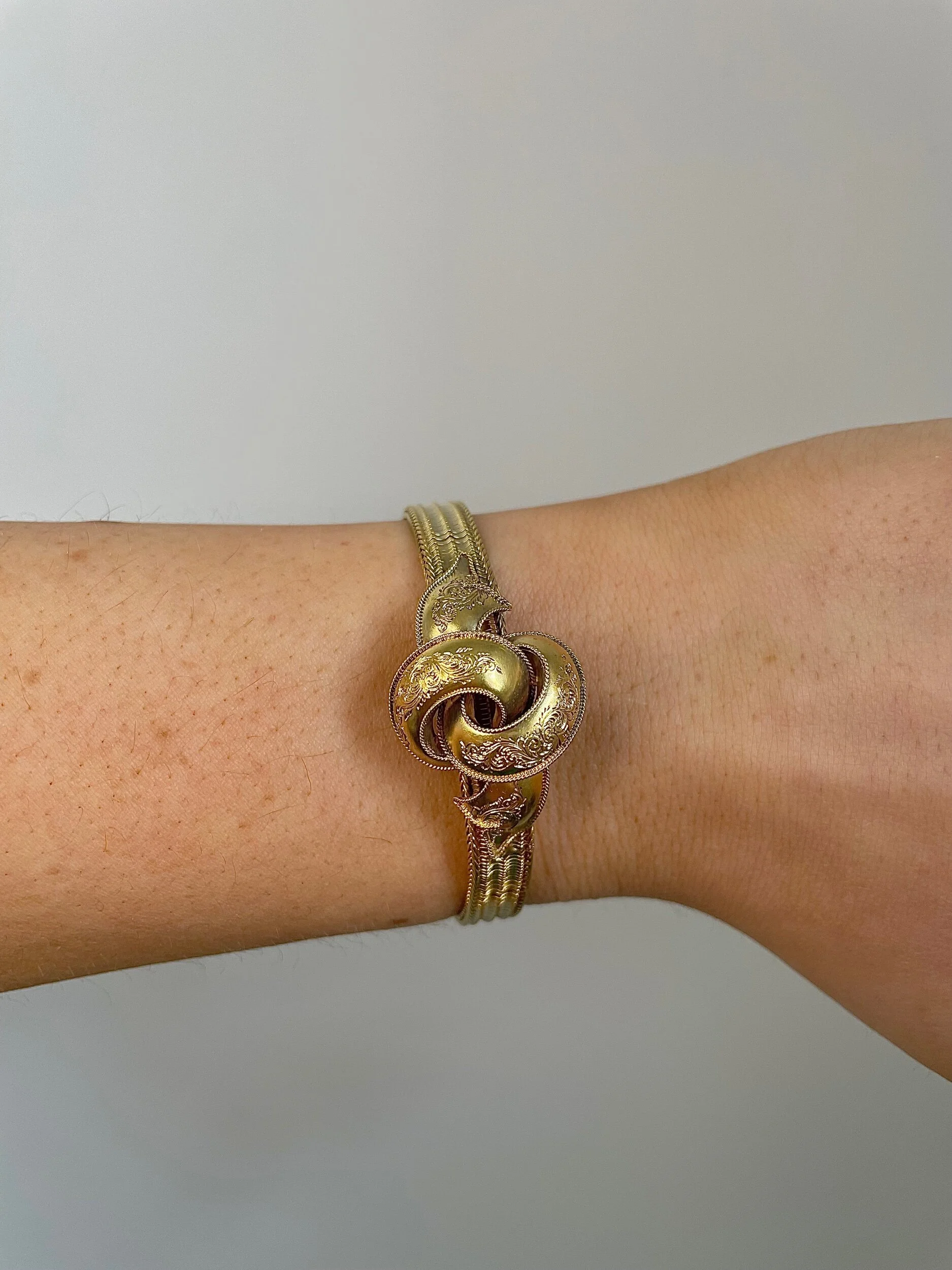 372BC56D-B785-4A66-9D76-B2066929A6F8