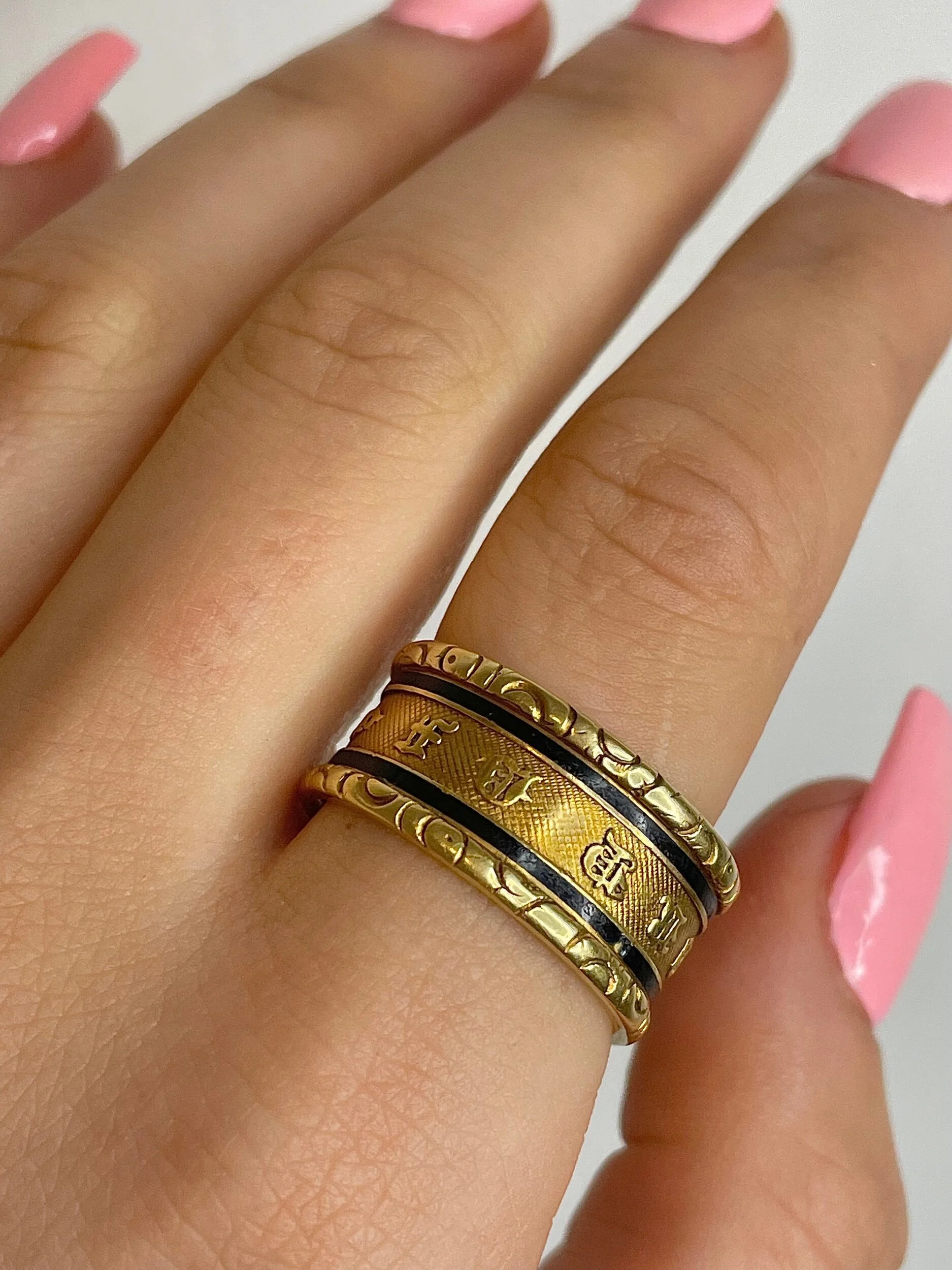 C28BE6D0-EB73-49F7-9854-CDCC49F7AC66