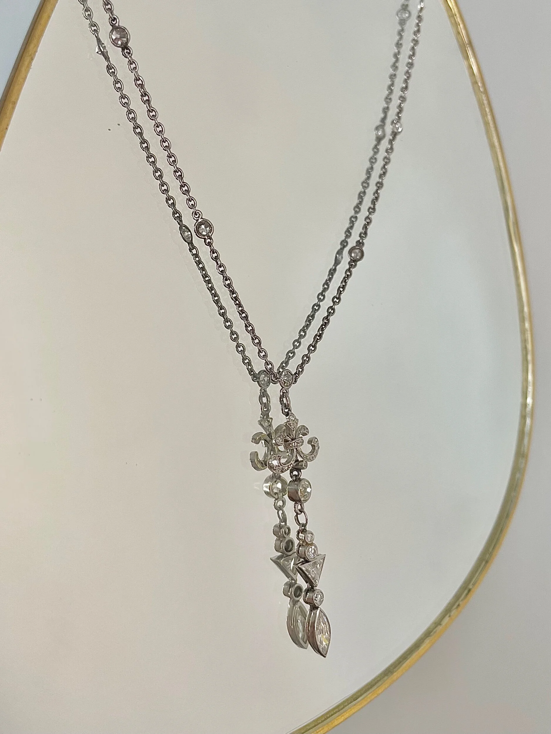 7DC1EAF5-0564-4457-8253-5F12DC24F4B1