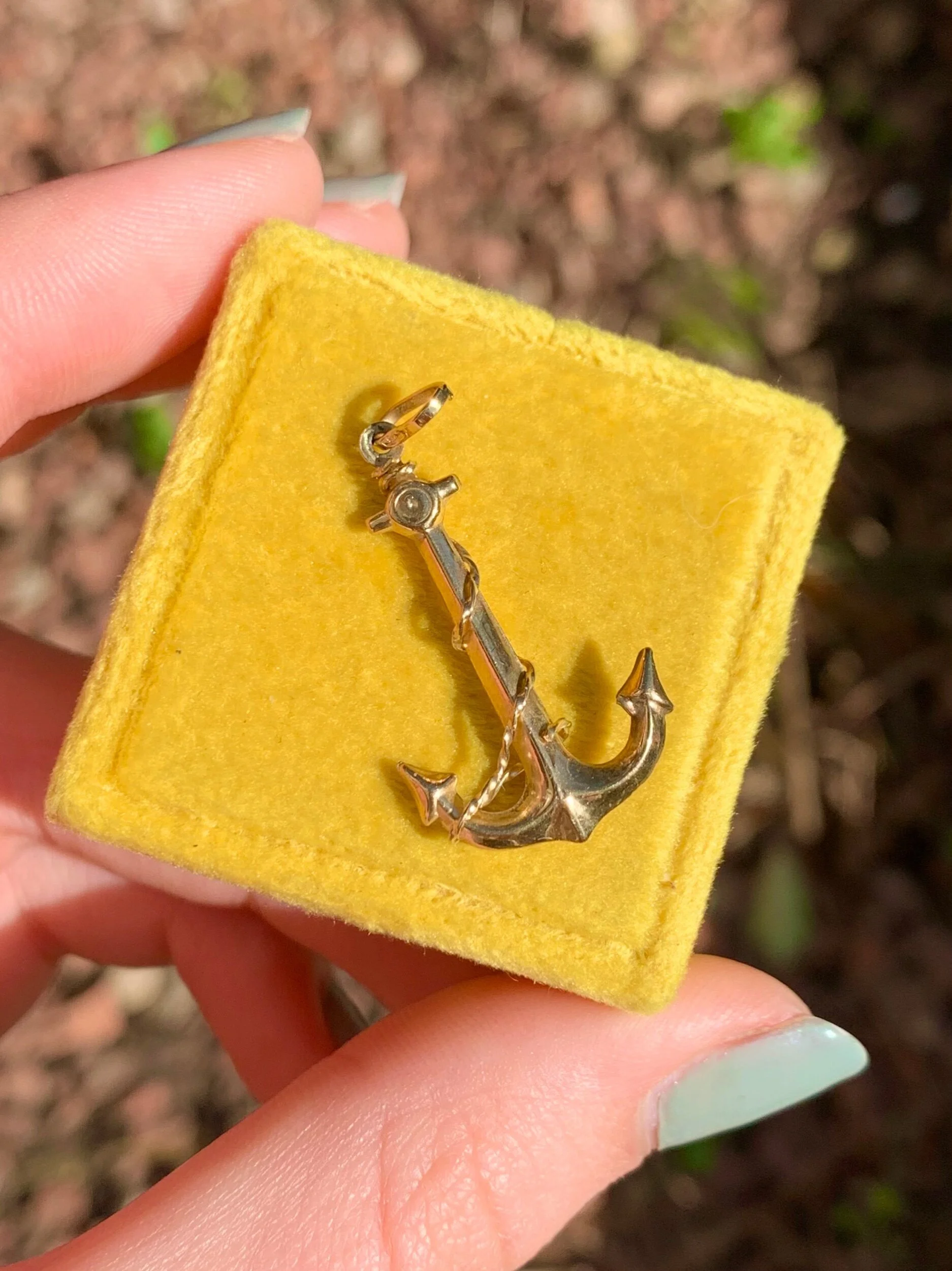 A2B62FE0-BE25-4D55-B36B-FBC0C7B39DB4