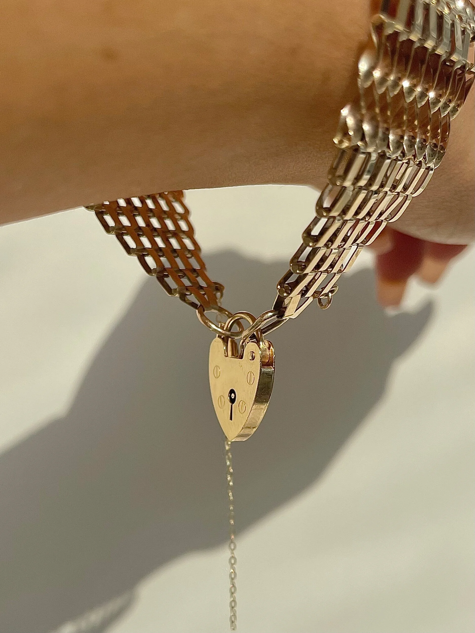 B238346E-8DC6-49E5-AA3F-3B2A20949B46