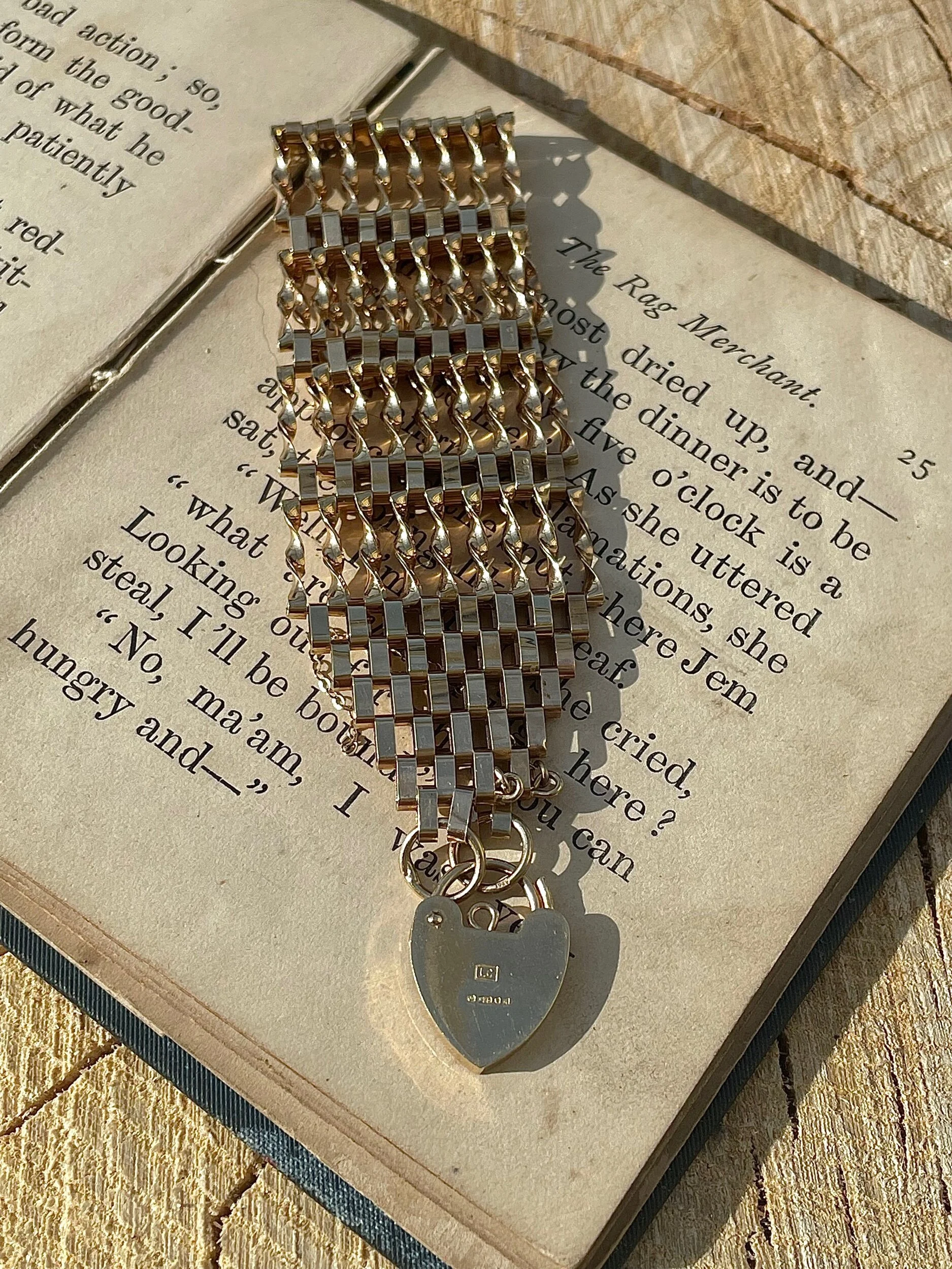 A1051B7A-D612-49DF-9565-6F0D3C279572