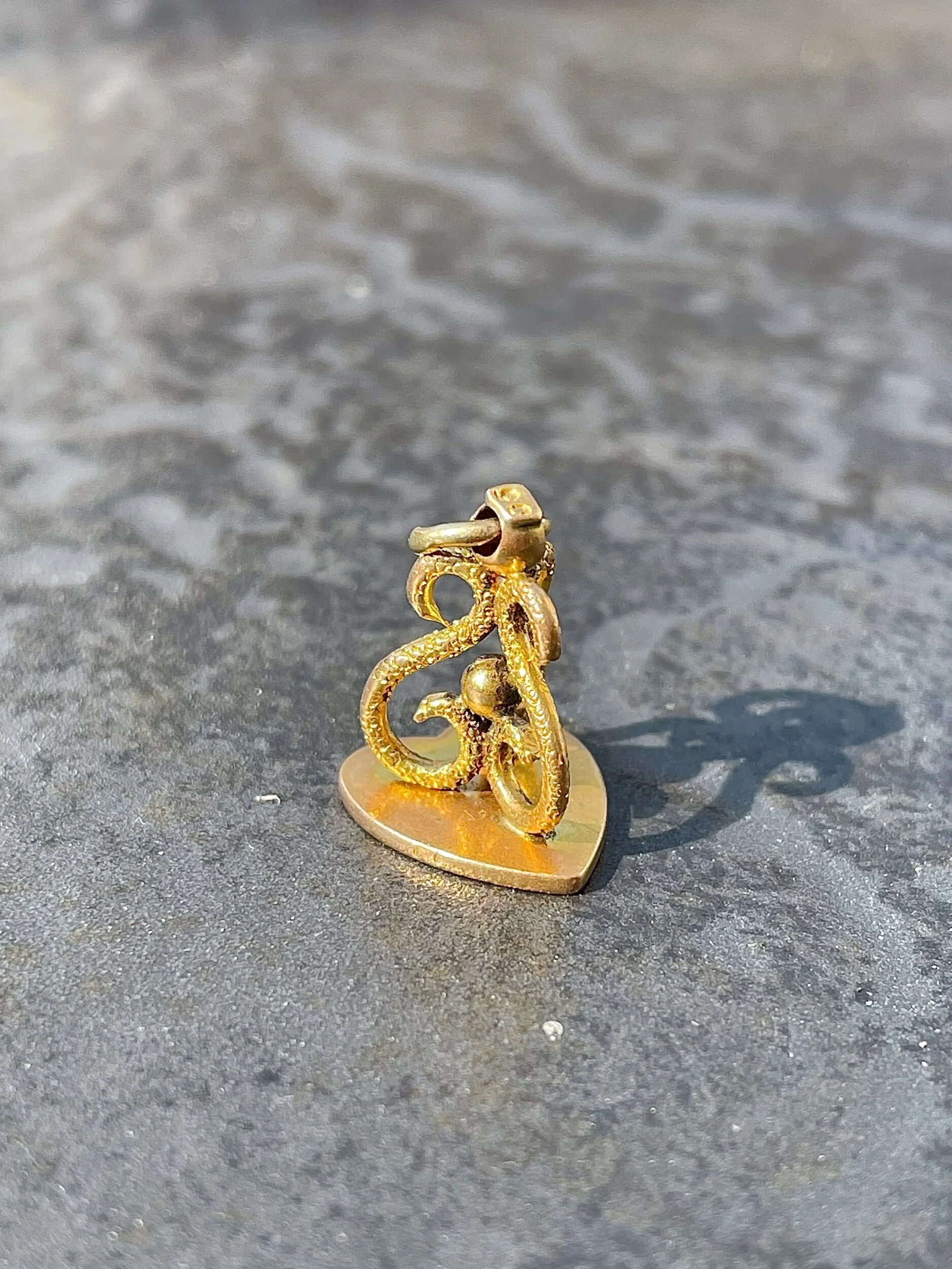 F424793C-830B-48C8-A92E-096C67AAF00E