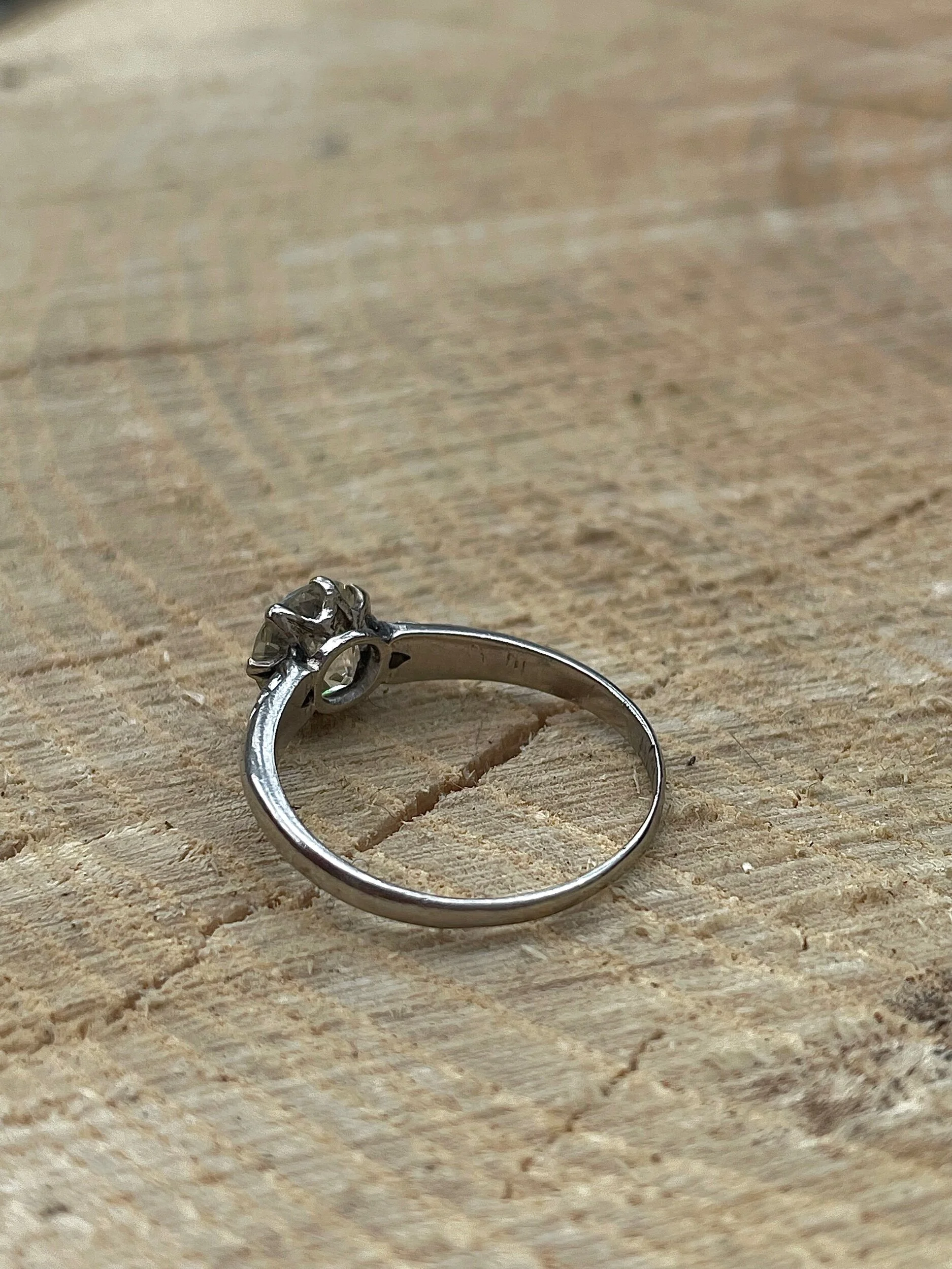 B05AB8A7-B0B6-44E6-A4AE-C665657C1198