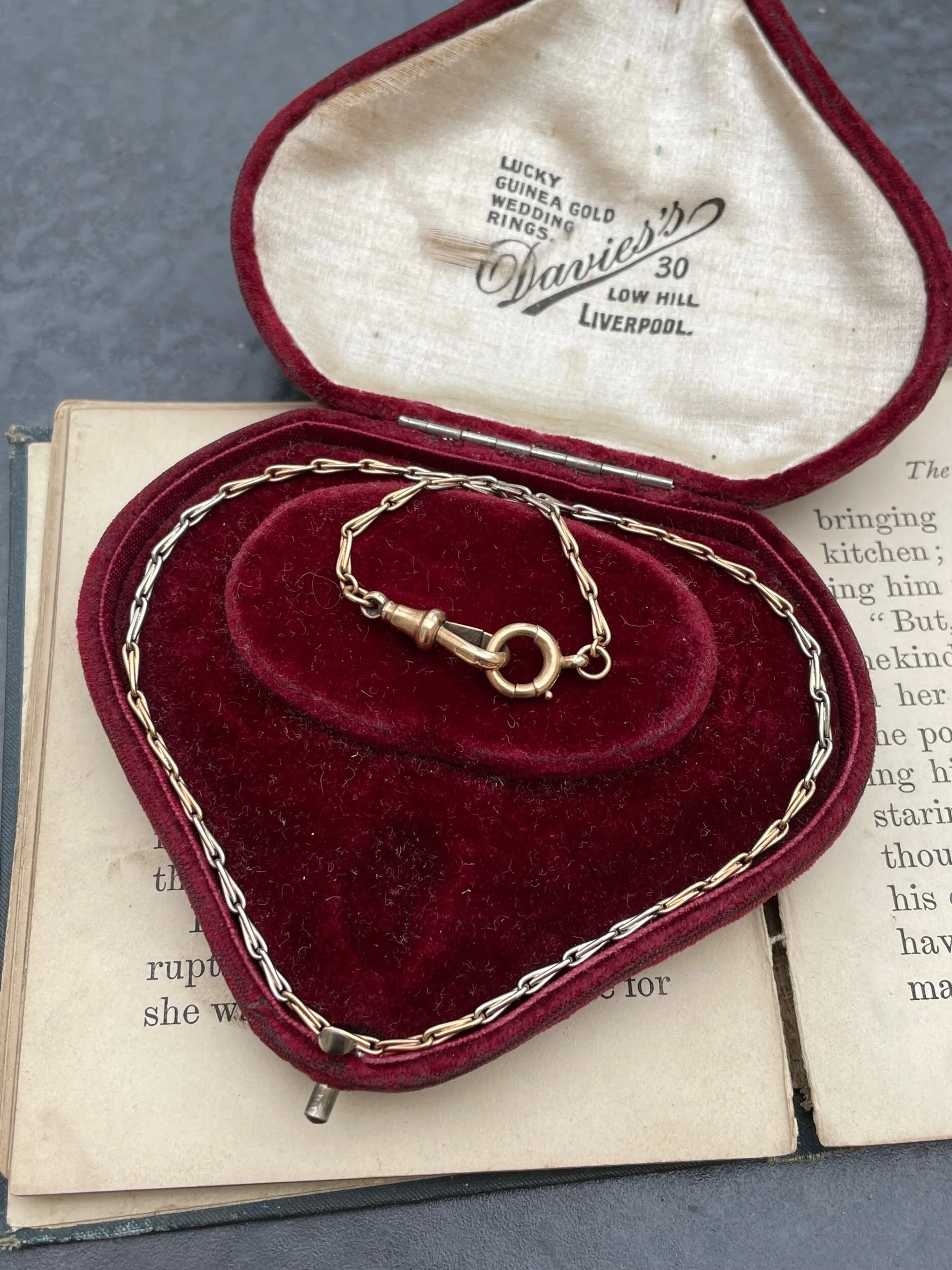 A181A0AF-F9D7-41B0-98D6-A17C4CD23B0F