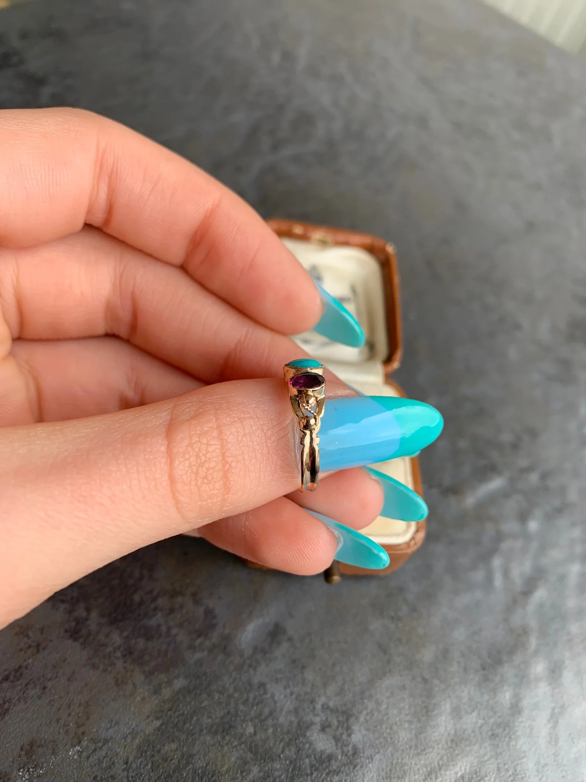 44EB7129-C200-44FA-ABA1-15C7602686F2