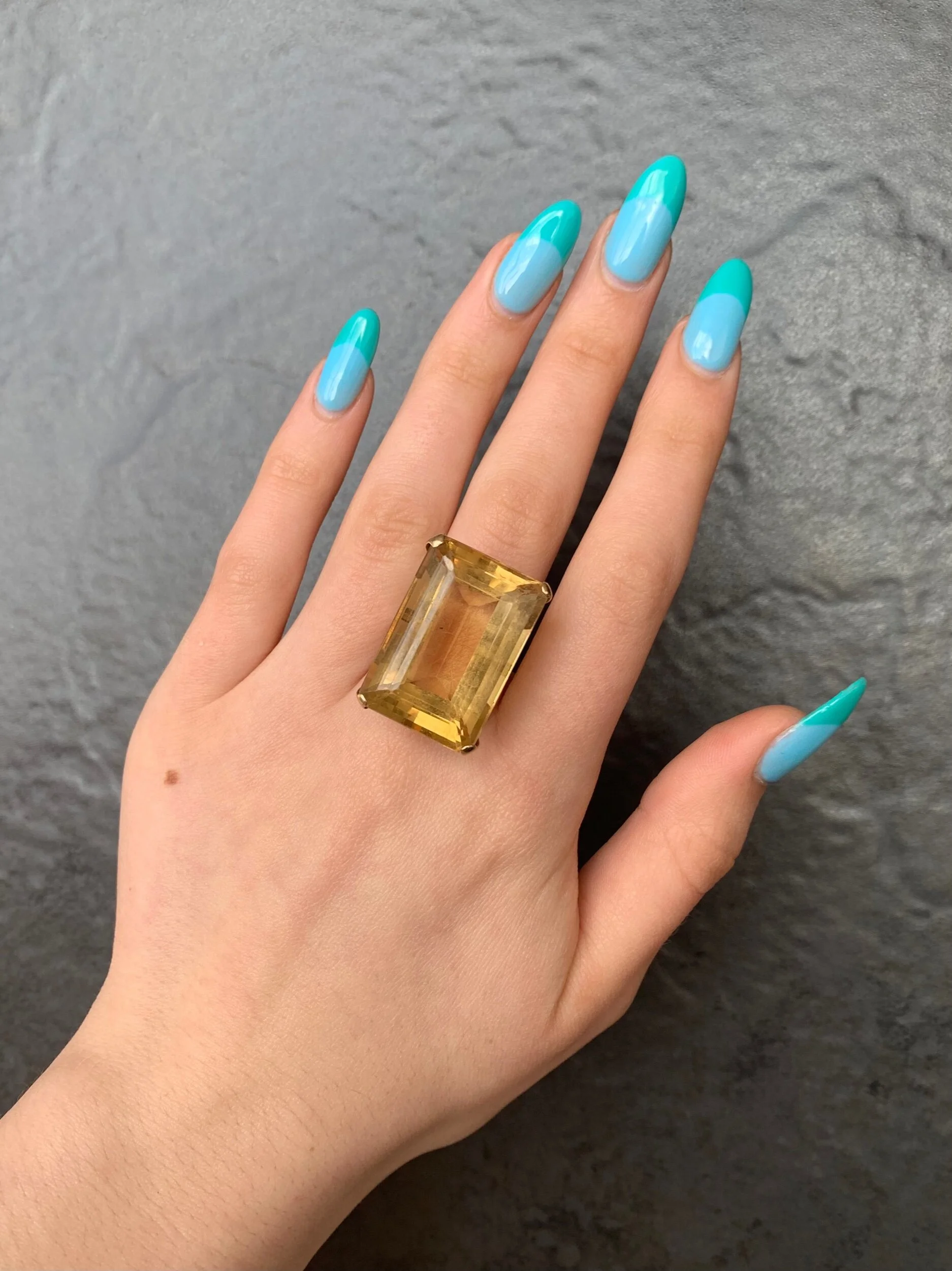 6B21D7B5-75D1-45C0-90A0-F42A396A463E