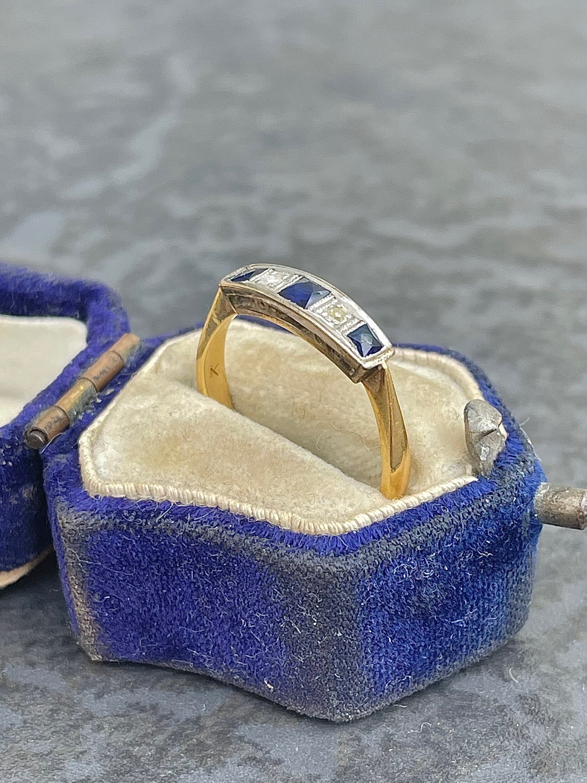 19FE8BCC-2ACA-4CAB-B95E-0795BBDA2991