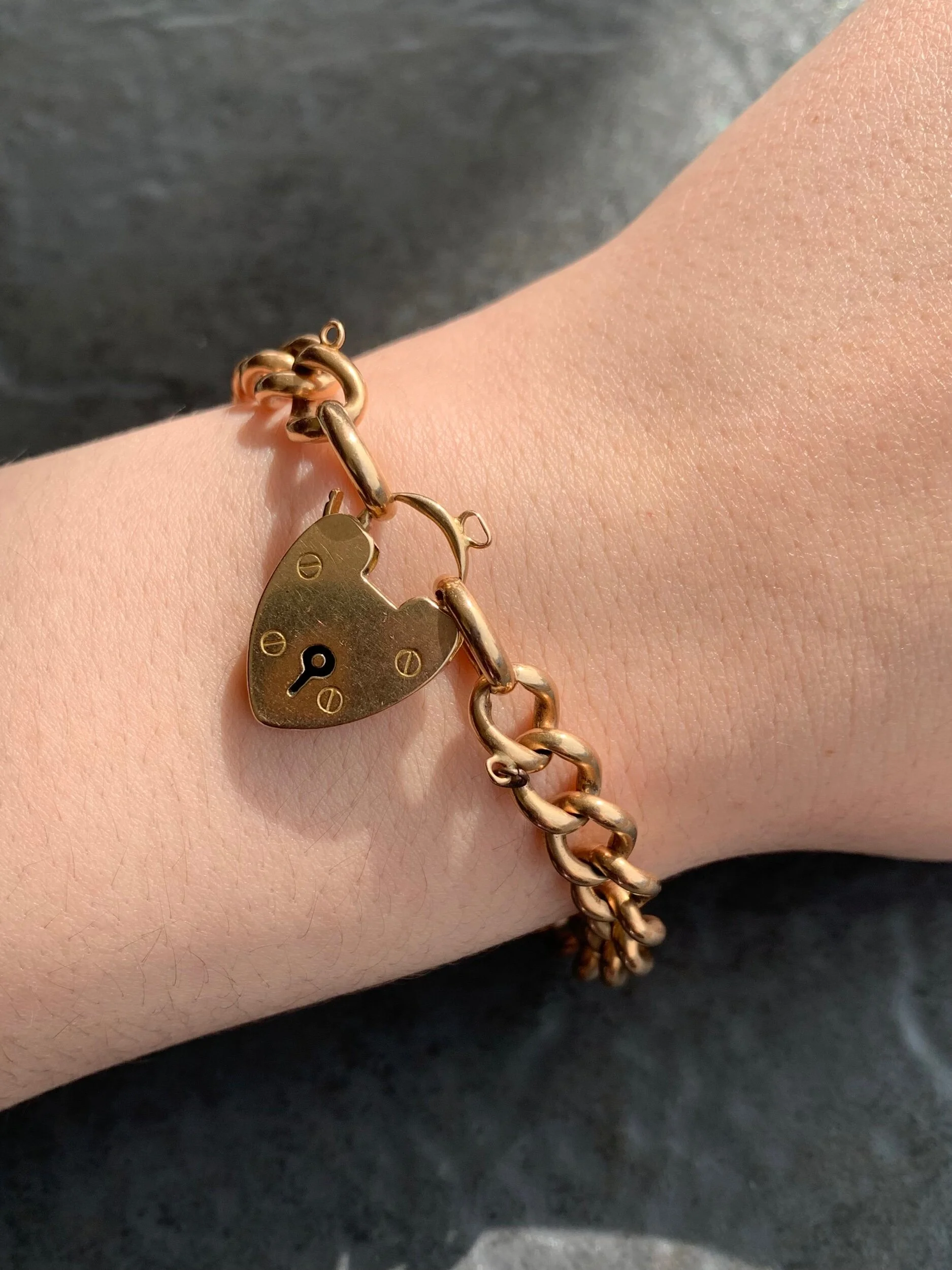 08C9F95D-3887-45D2-983D-4BA7E15FAD3B